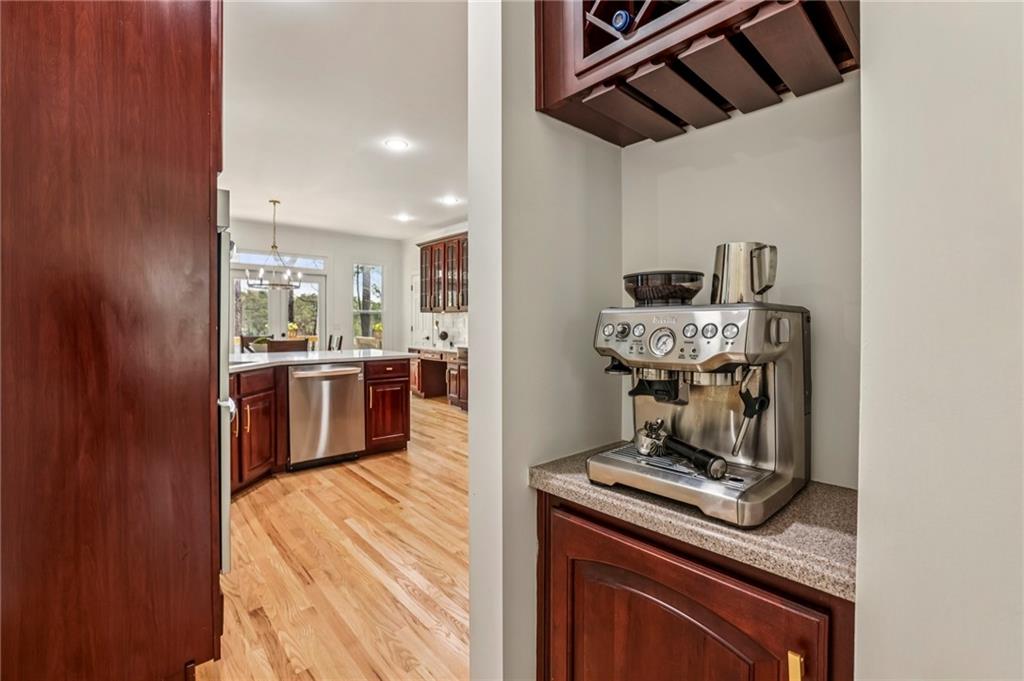 1165 Beacon Hill Crossing