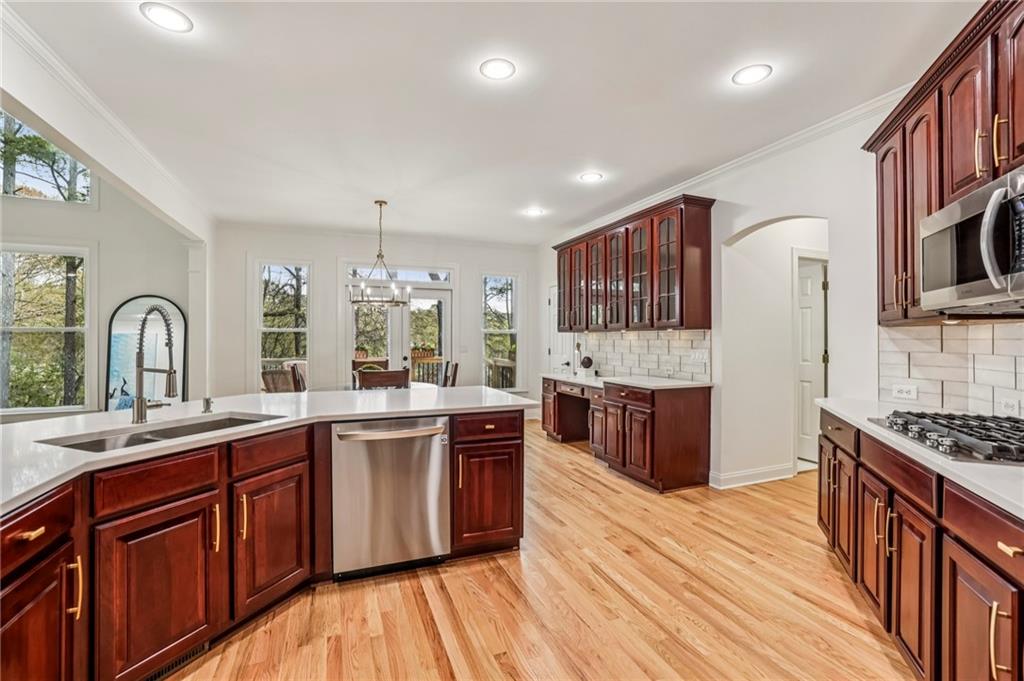 1165 Beacon Hill Crossing