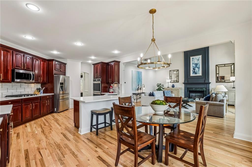 1165 Beacon Hill Crossing