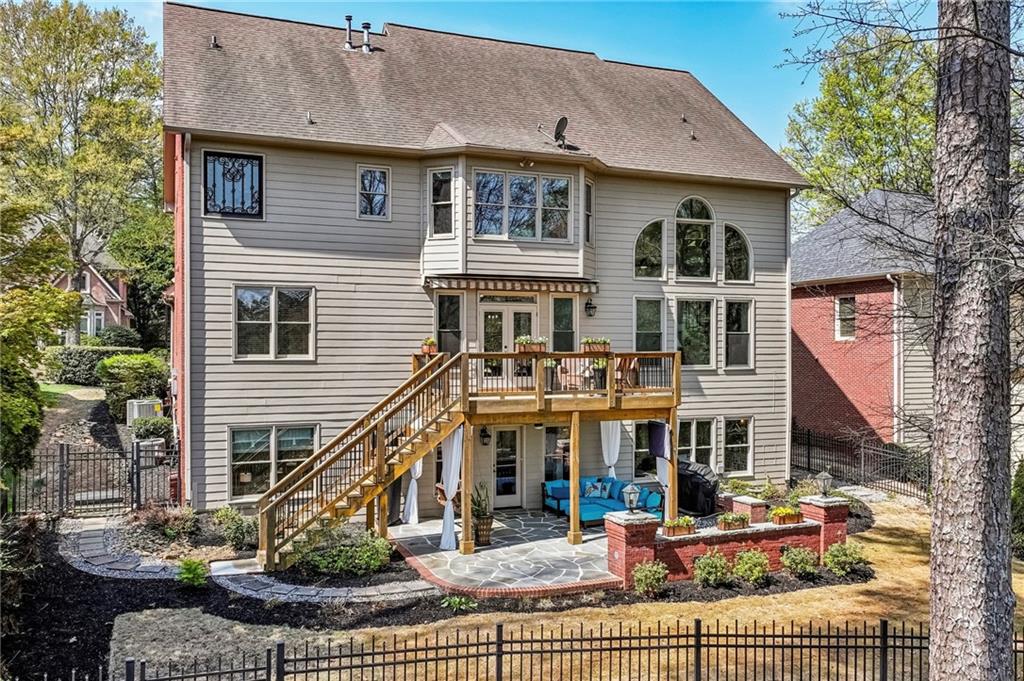 1165 Beacon Hill Crossing