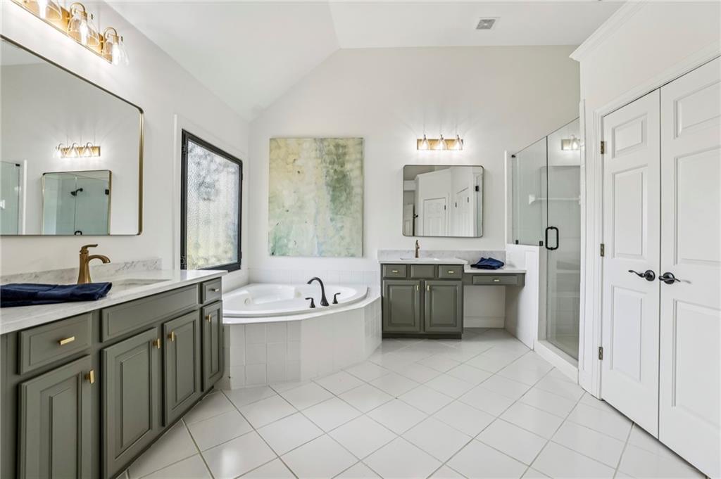 1165 Beacon Hill Crossing