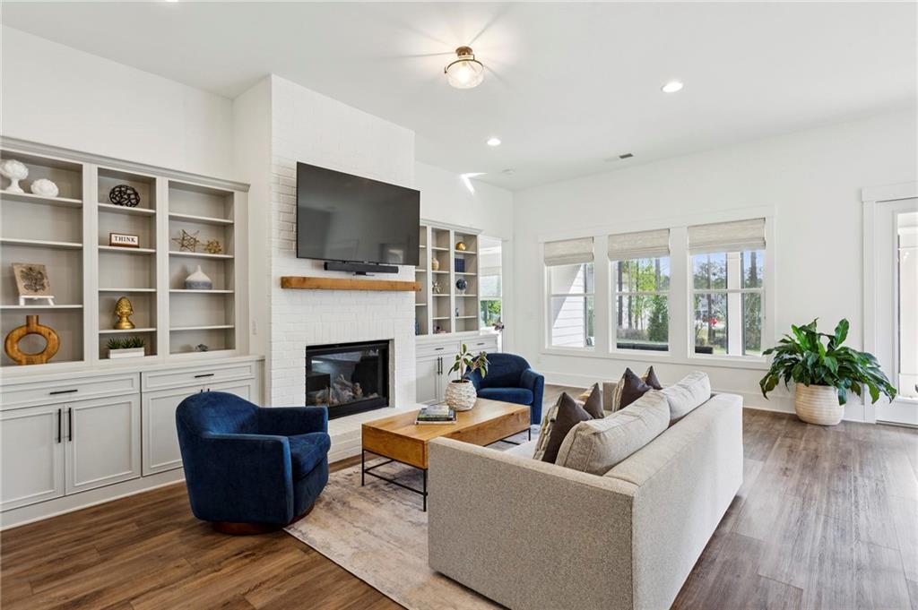 443 Southland Circle