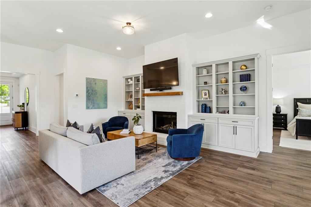 443 Southland Circle