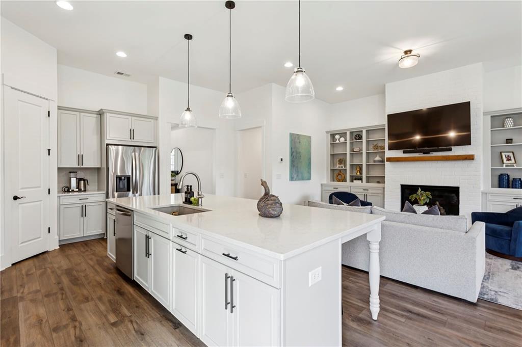 443 Southland Circle