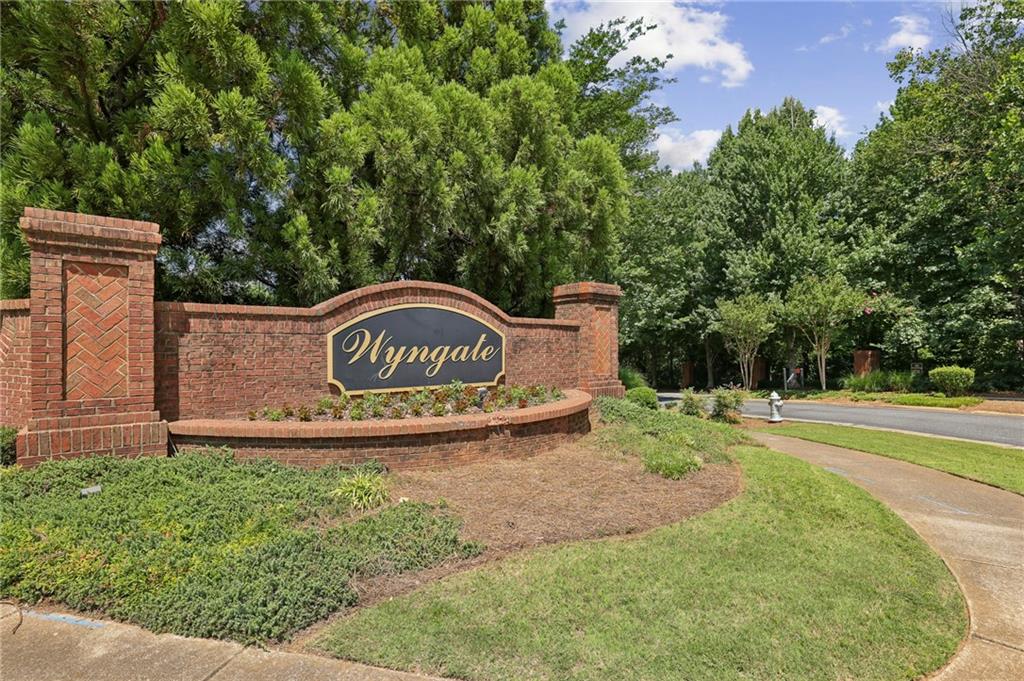332 Azalea Circle