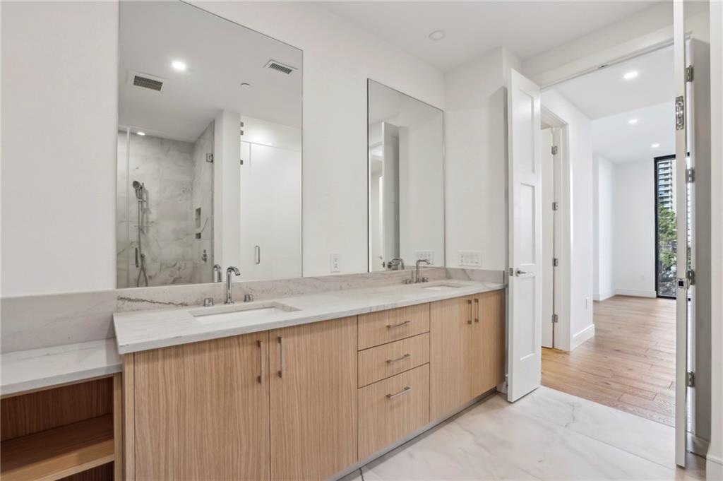 2425 Peachtree Road Unit 501