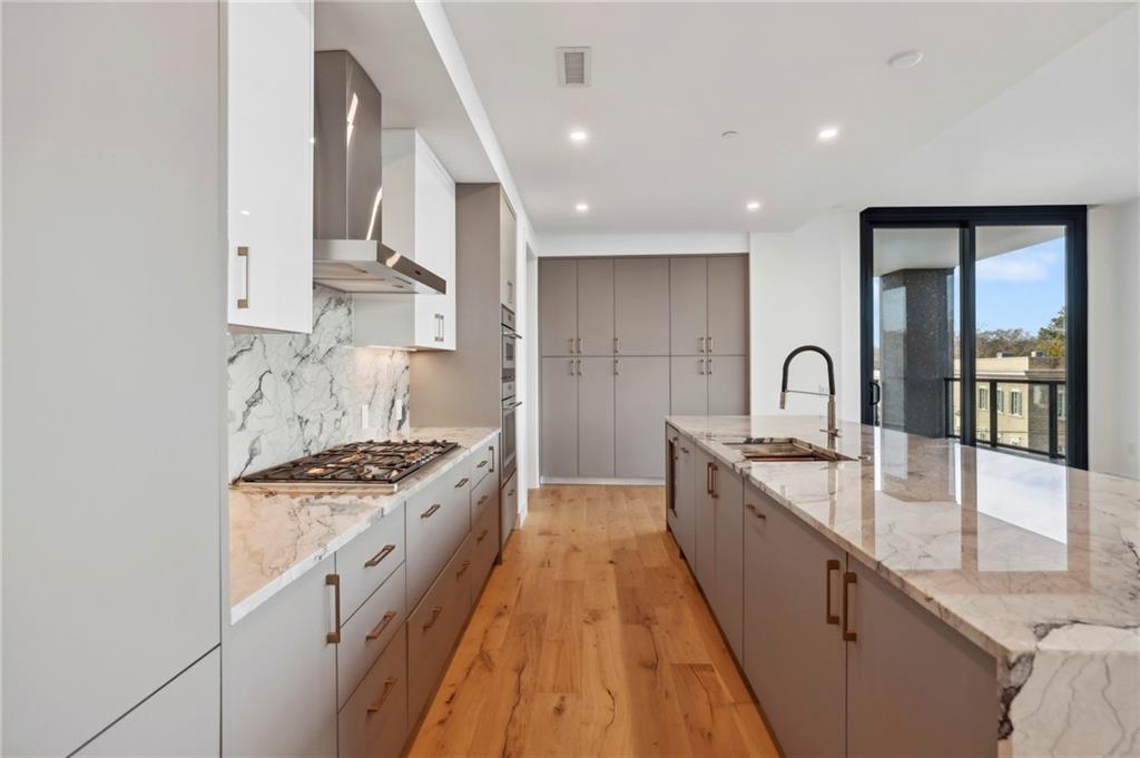 2425 Peachtree Road Unit 501