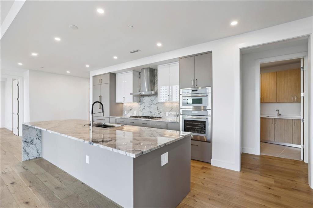 2425 Peachtree Road Unit 501