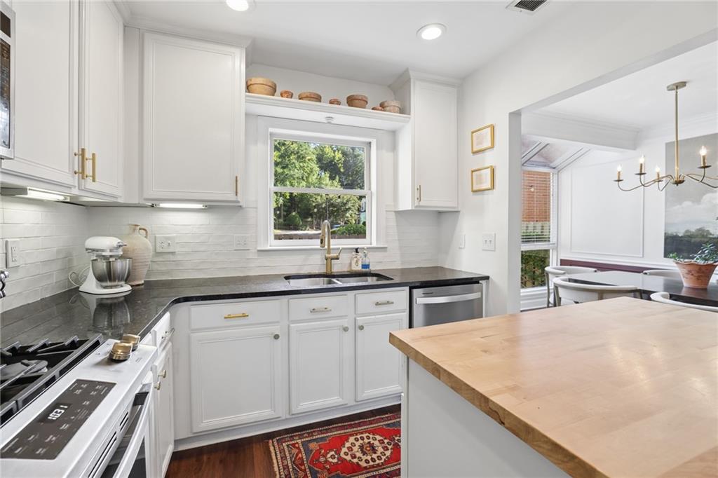 76 Mount Vernon Circle