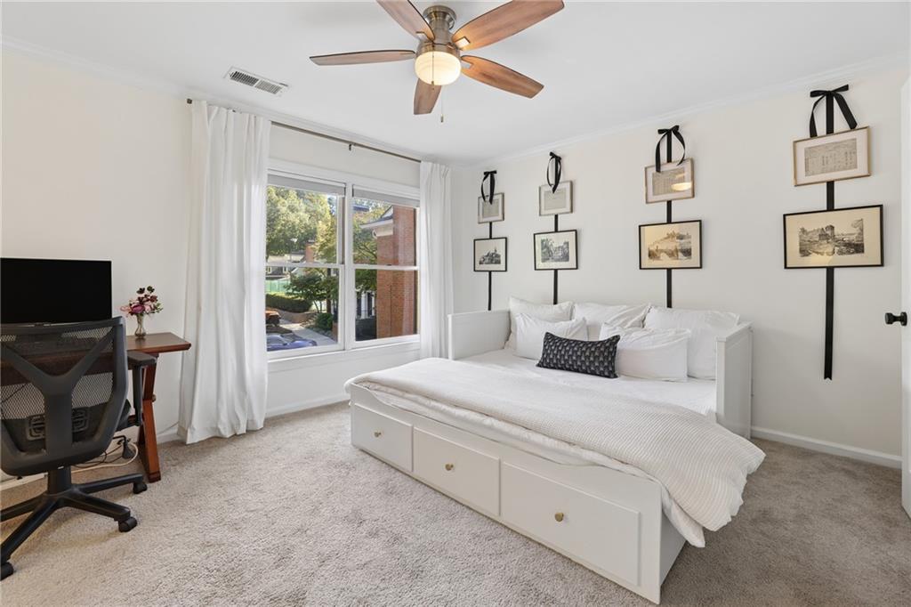 76 Mount Vernon Circle