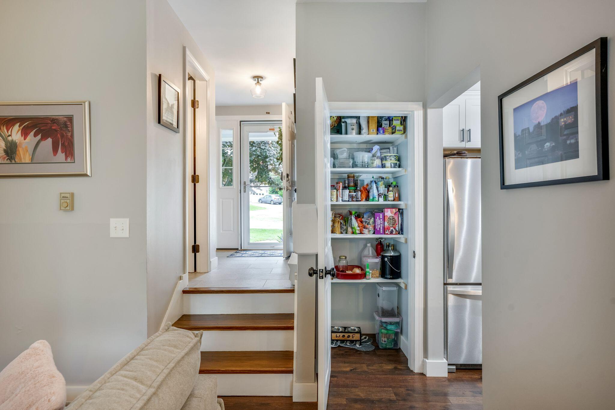 10 Sadler Drive, 10