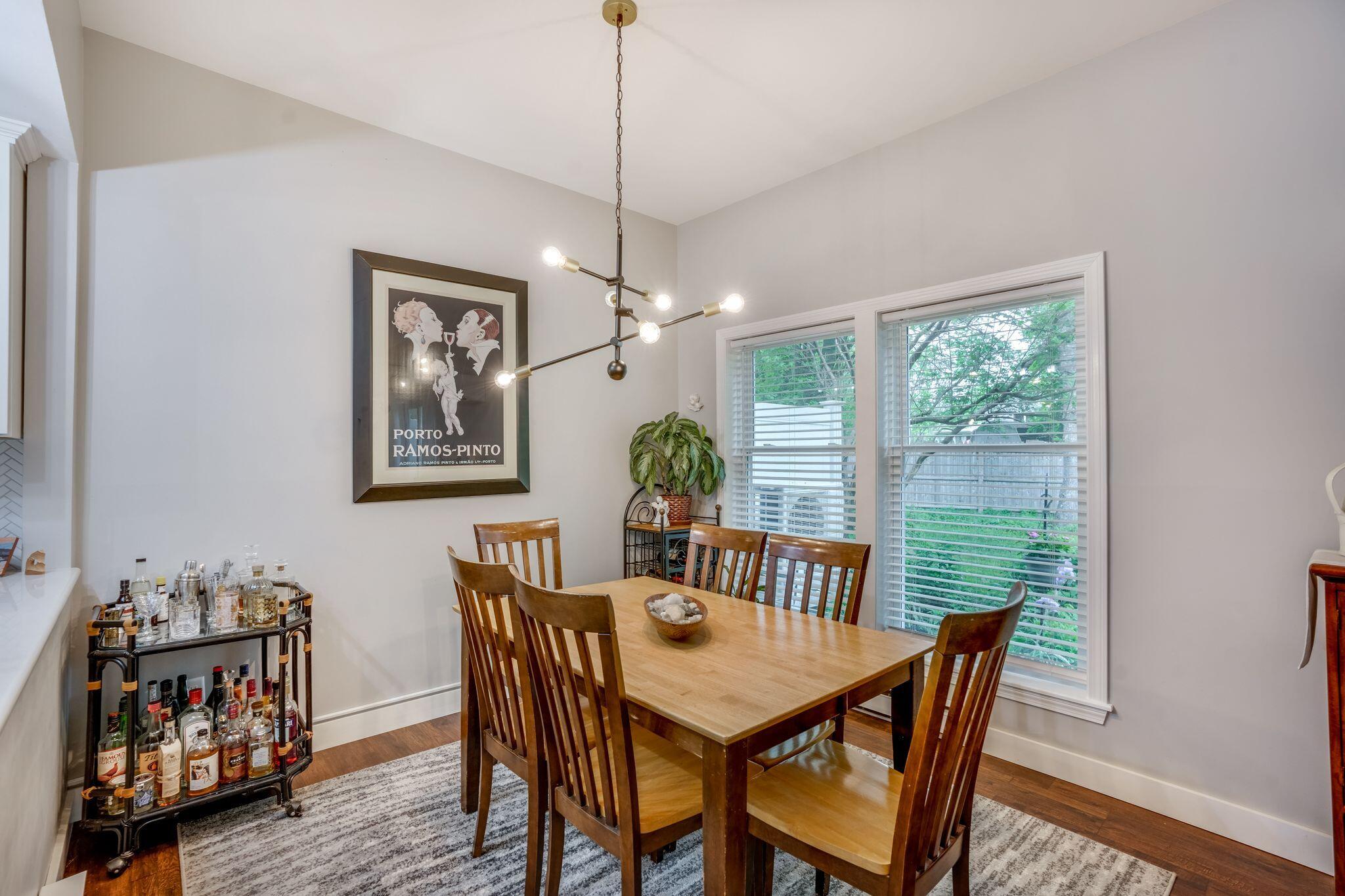 10 Sadler Drive, 10