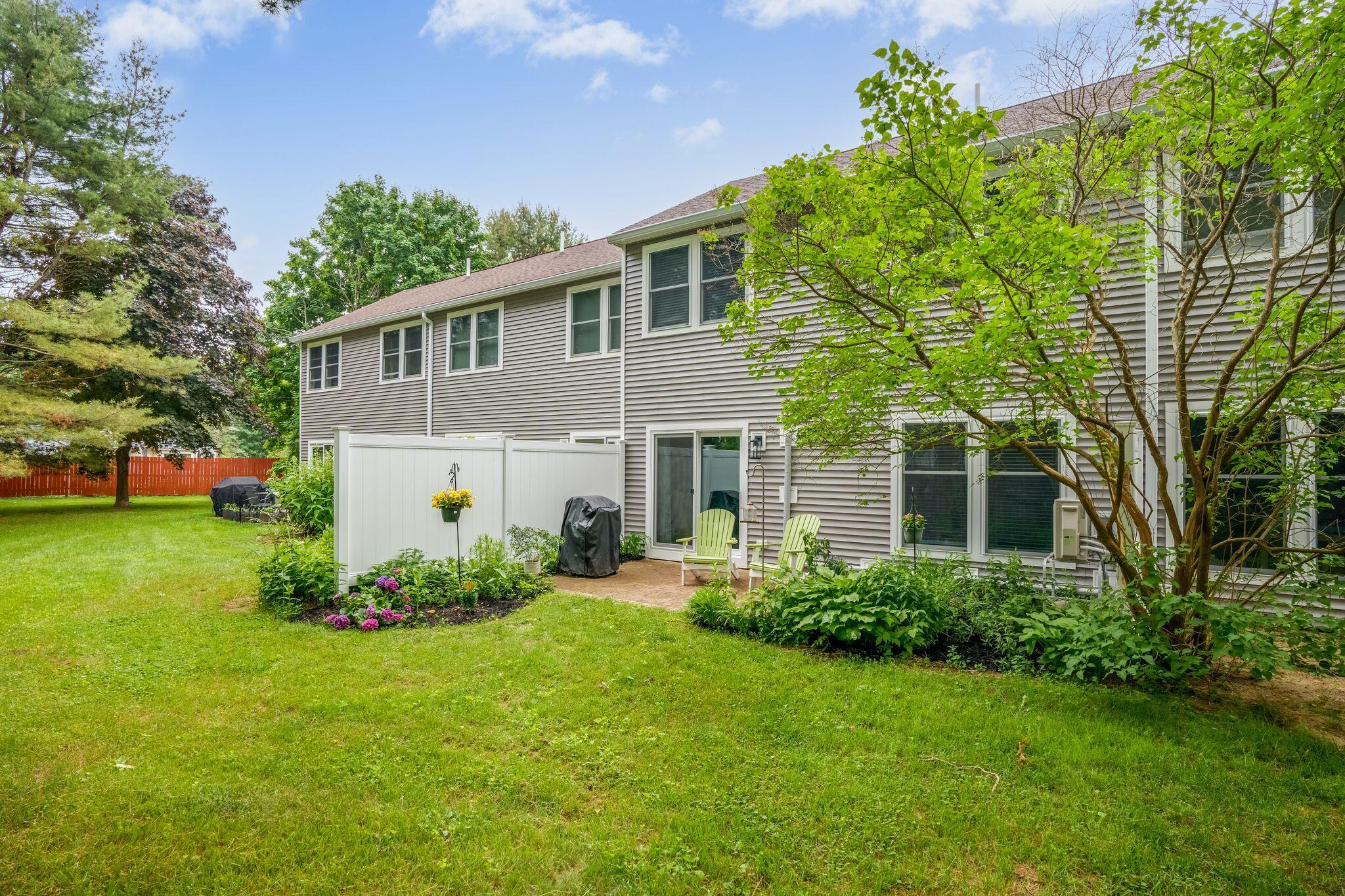 10 Sadler Drive, 10