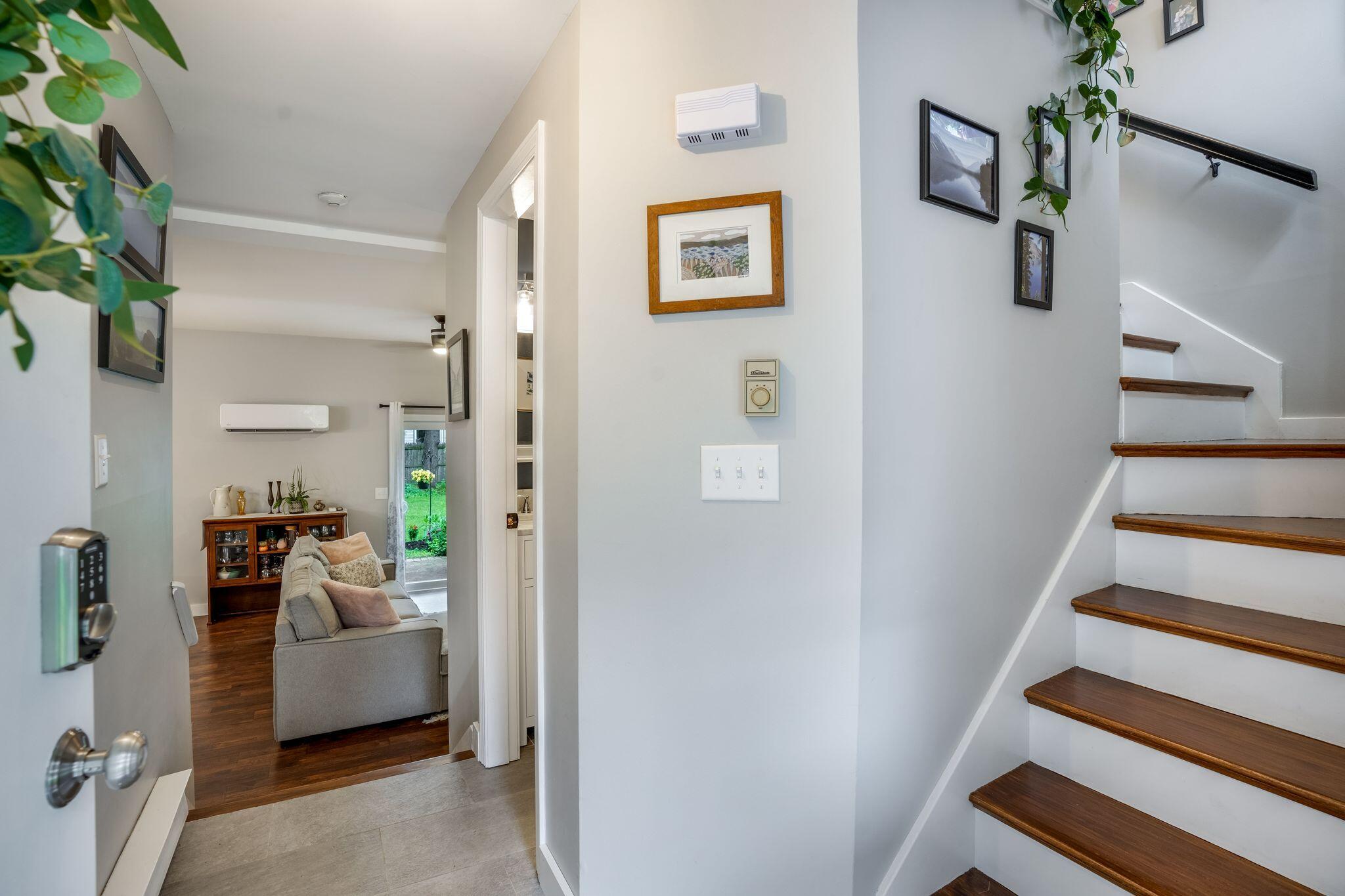 10 Sadler Drive, 10