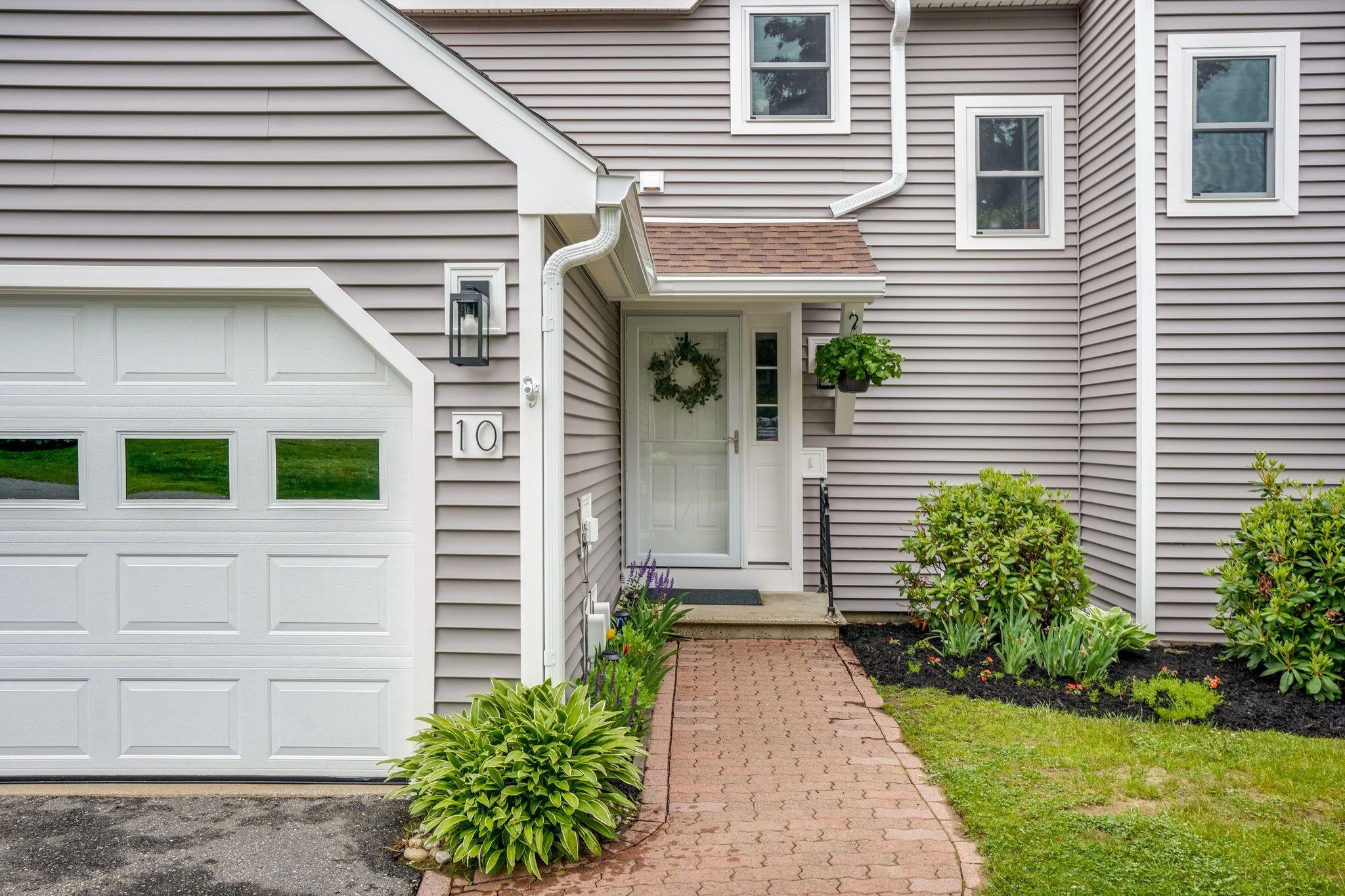 10 Sadler Drive, 10