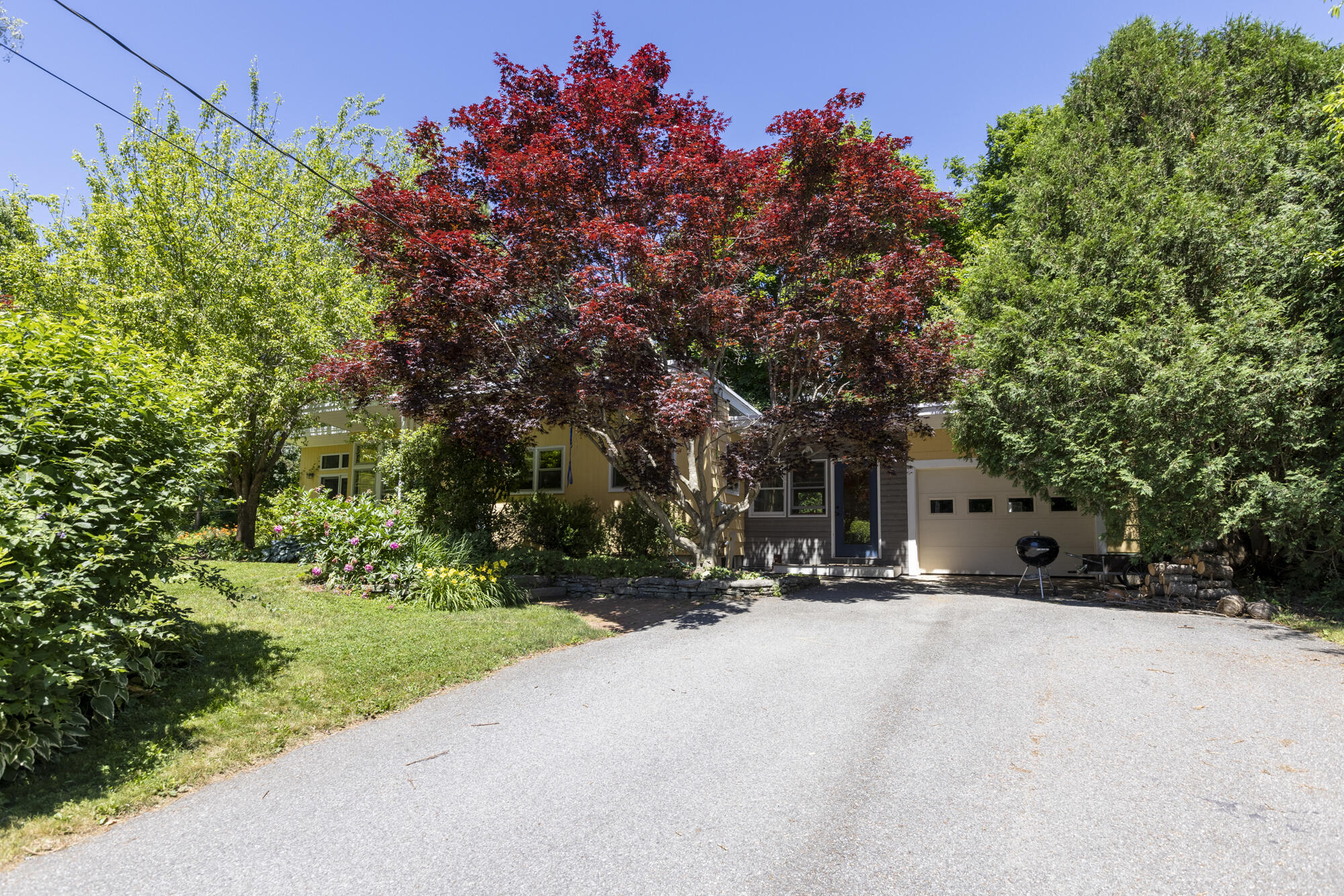 1 Pleasant Valley Avenue