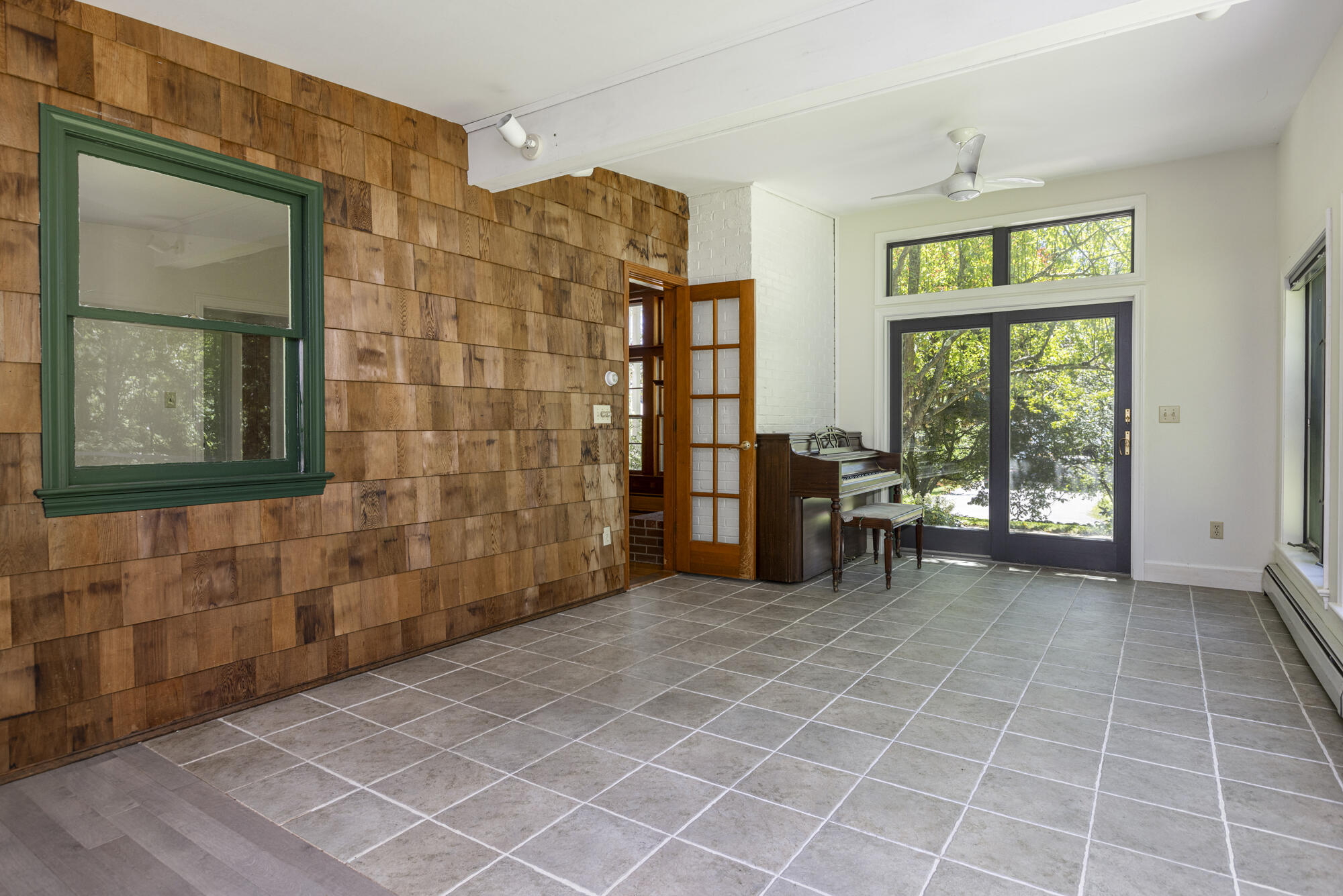 1 Pleasant Valley Avenue