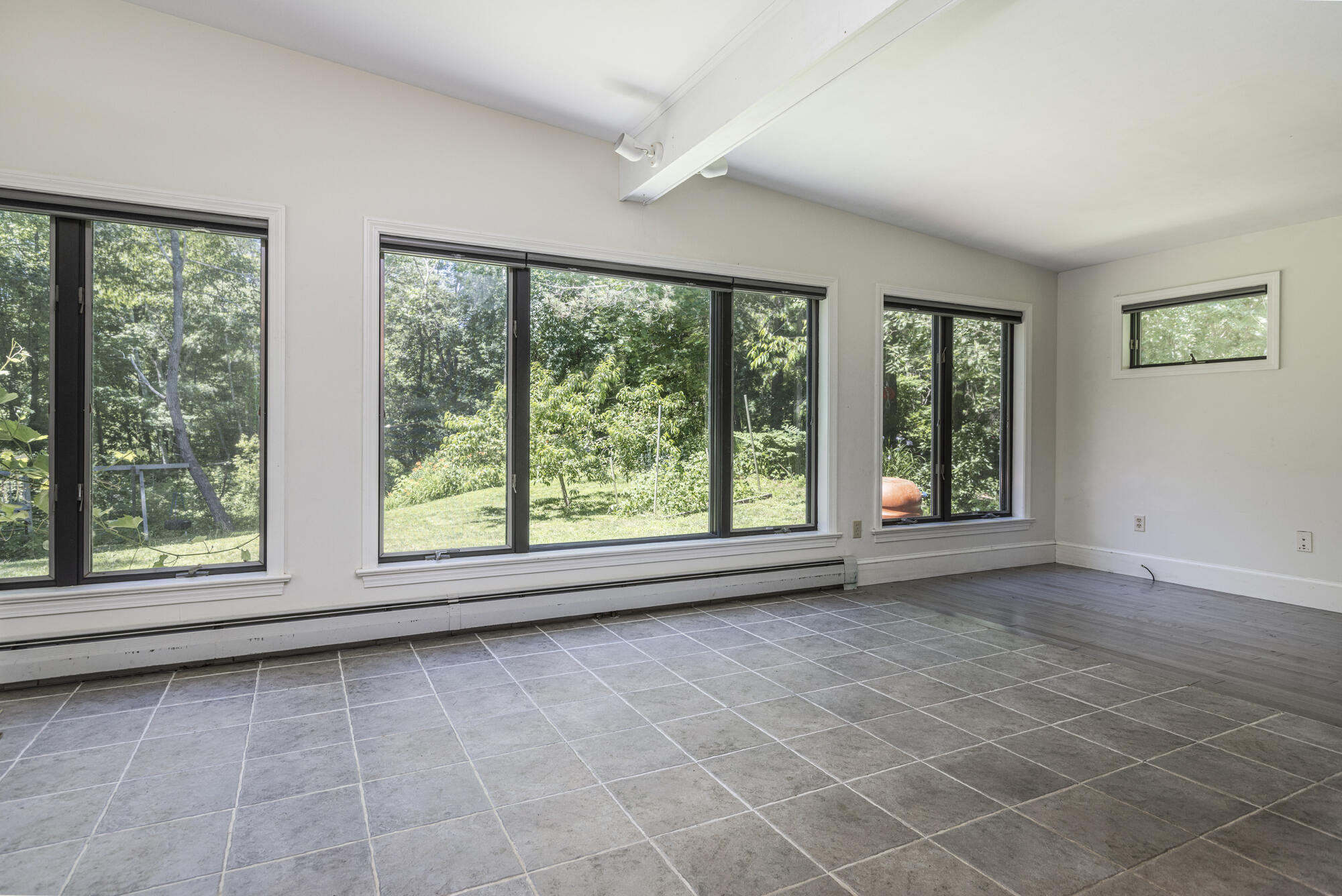 1 Pleasant Valley Avenue