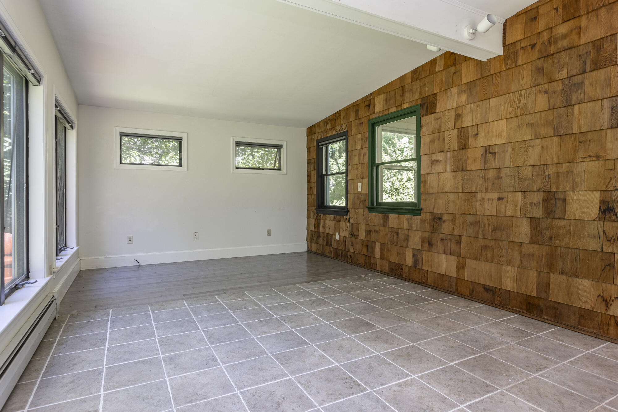 1 Pleasant Valley Avenue