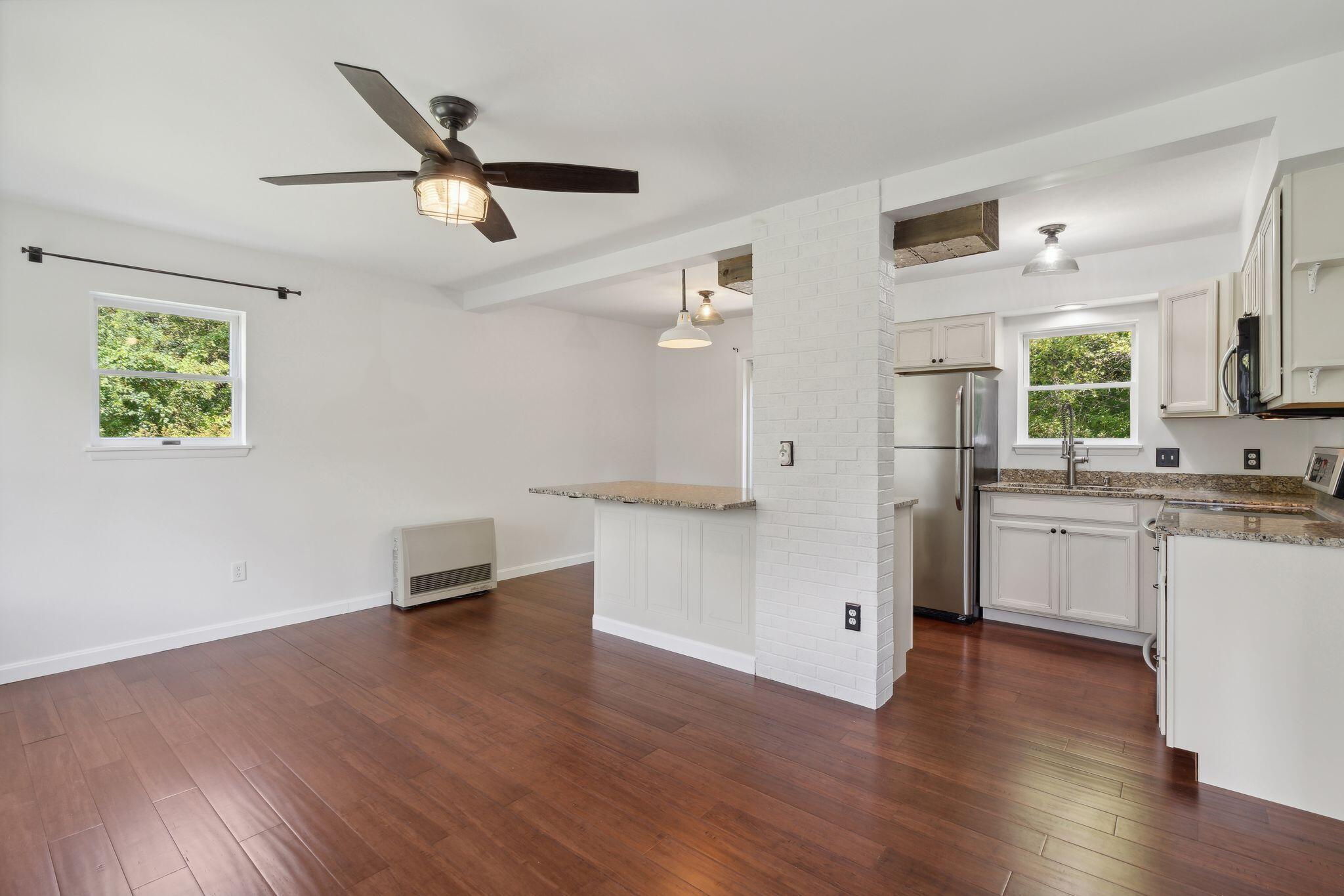 43 Glenridge Drive, 43
