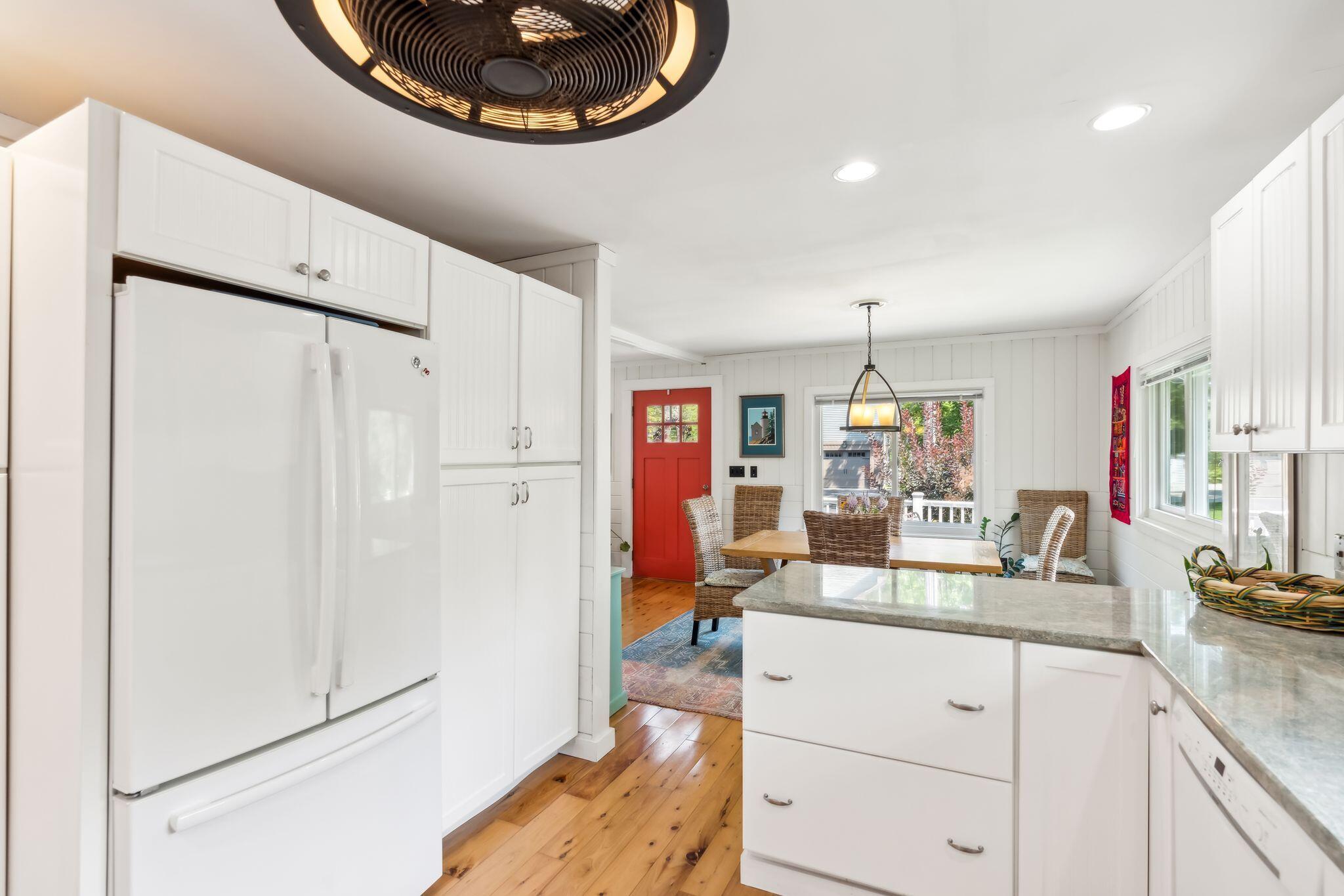 9 West Tioga Avenue