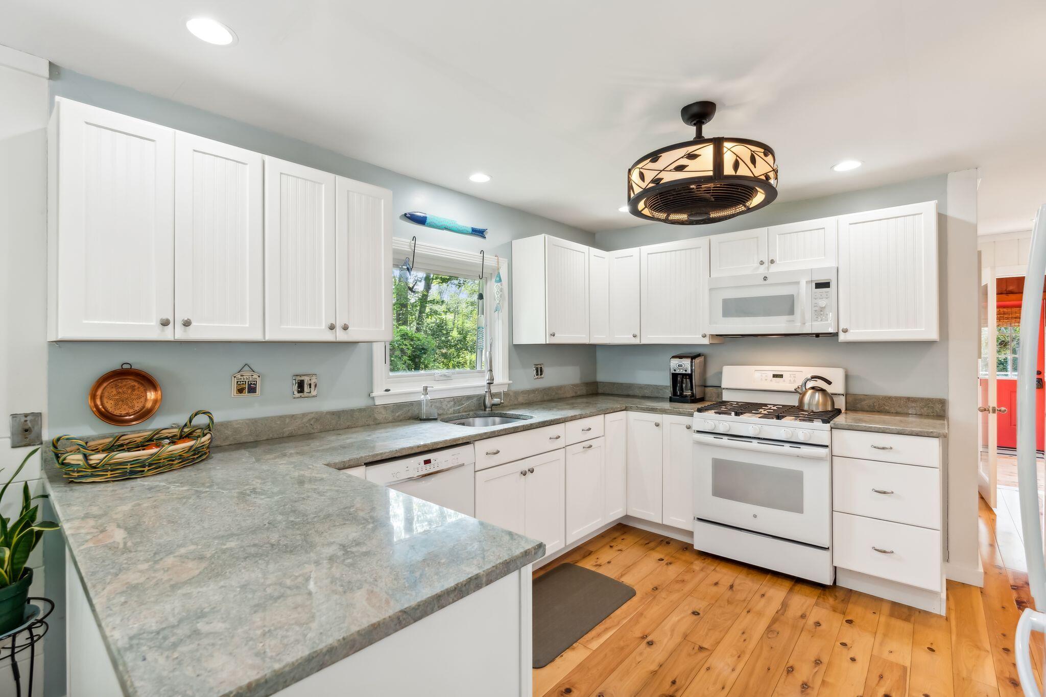 9 West Tioga Avenue