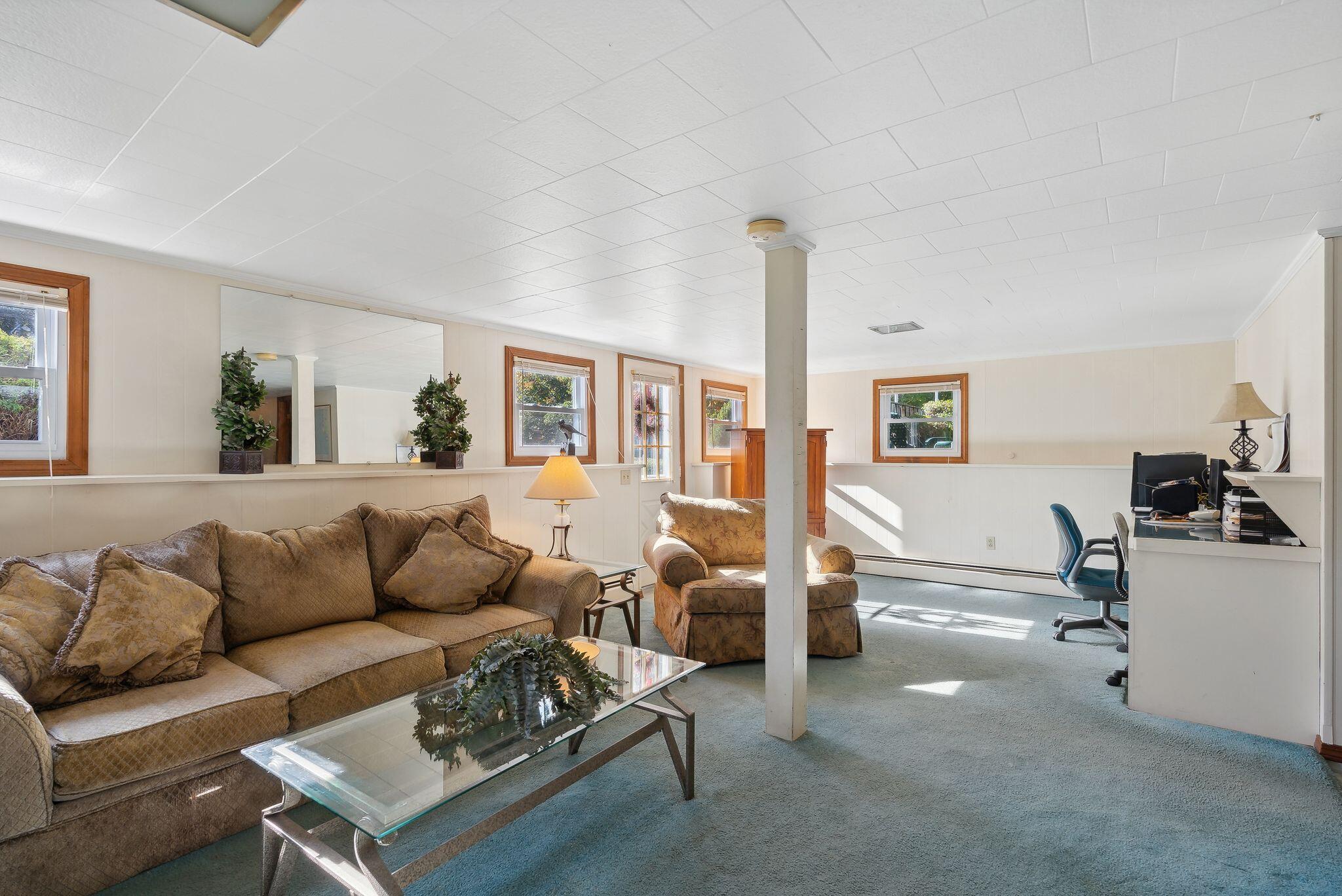 4 Carriage Hill Road