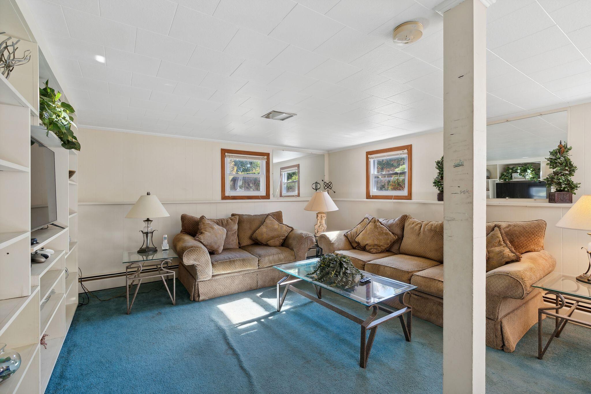 4 Carriage Hill Road