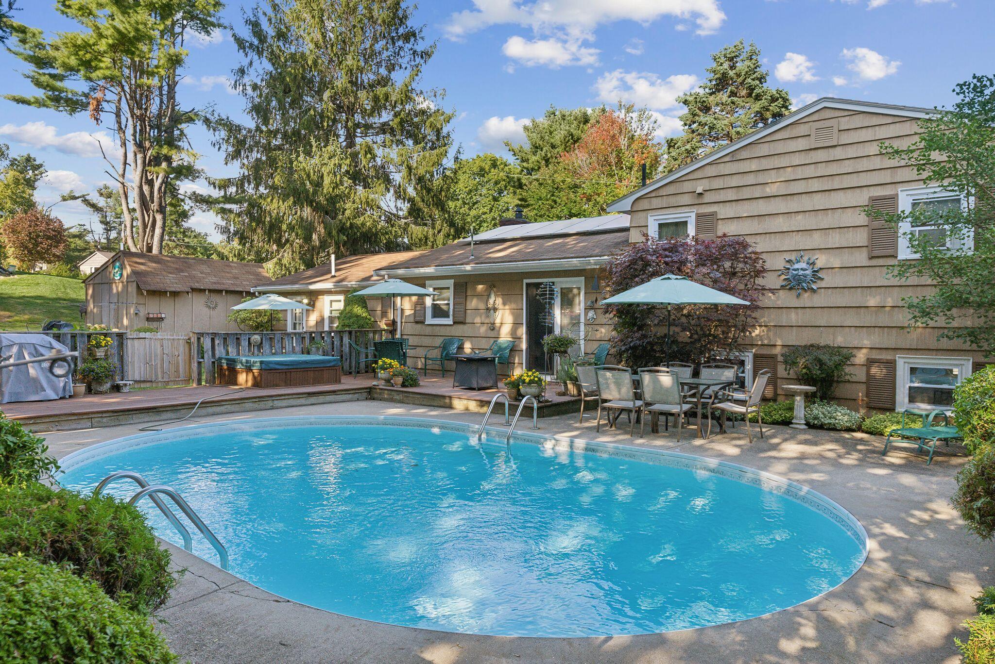 4 Carriage Hill Road