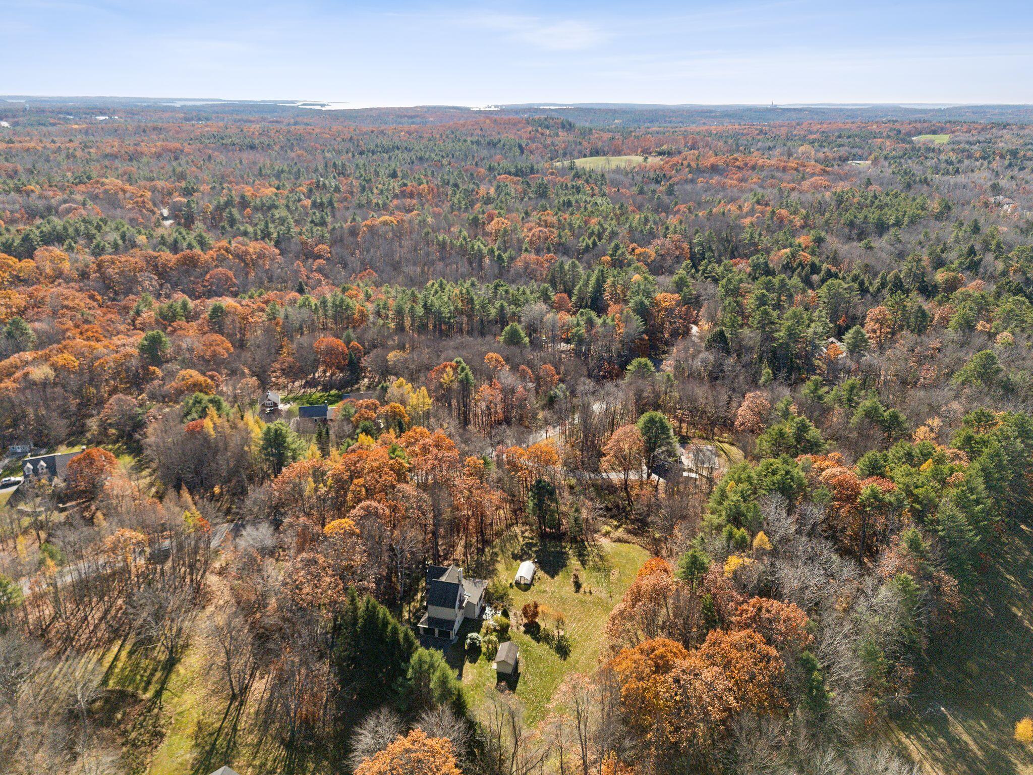 6 Bishop Farm Road