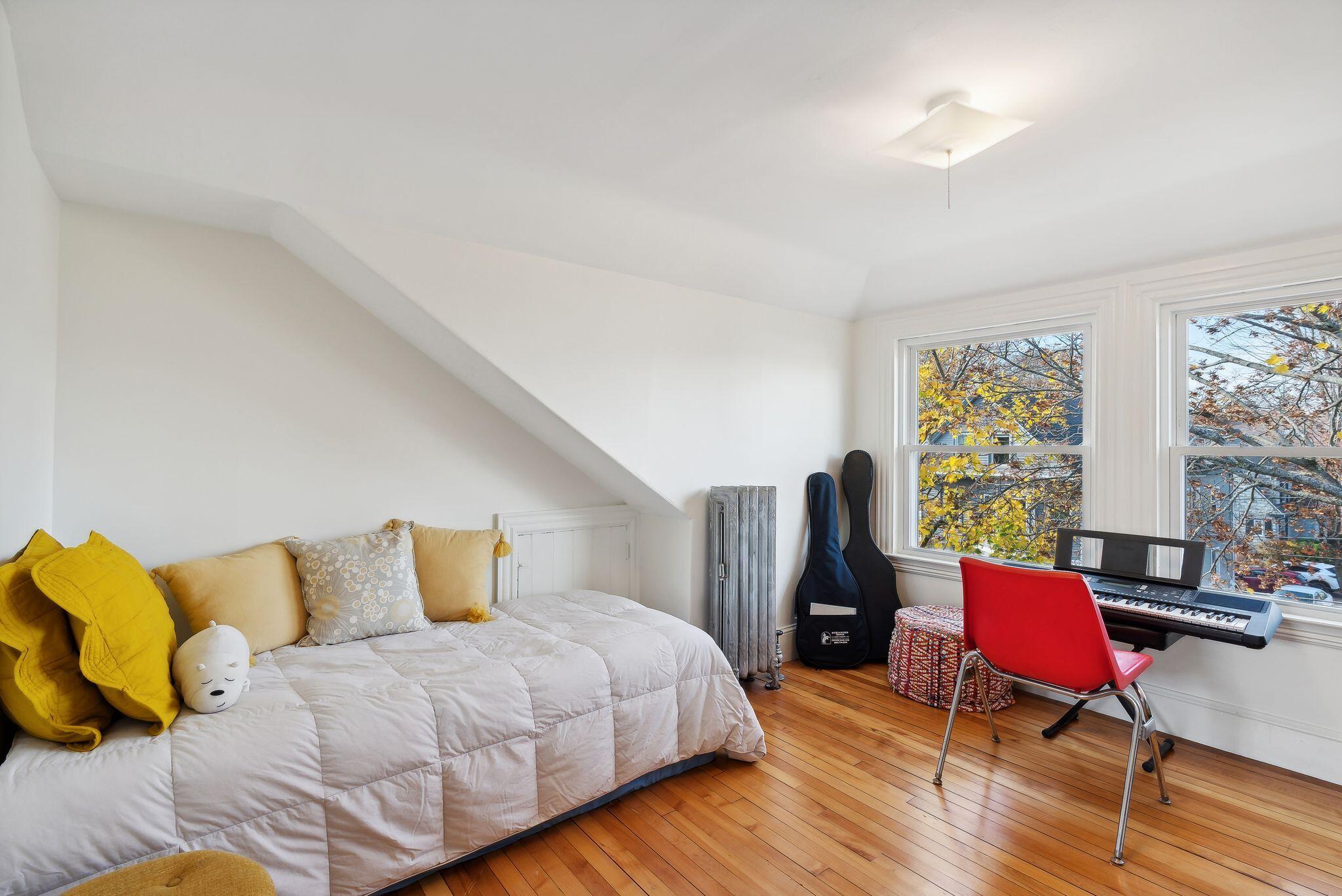 39 Lawn Avenue