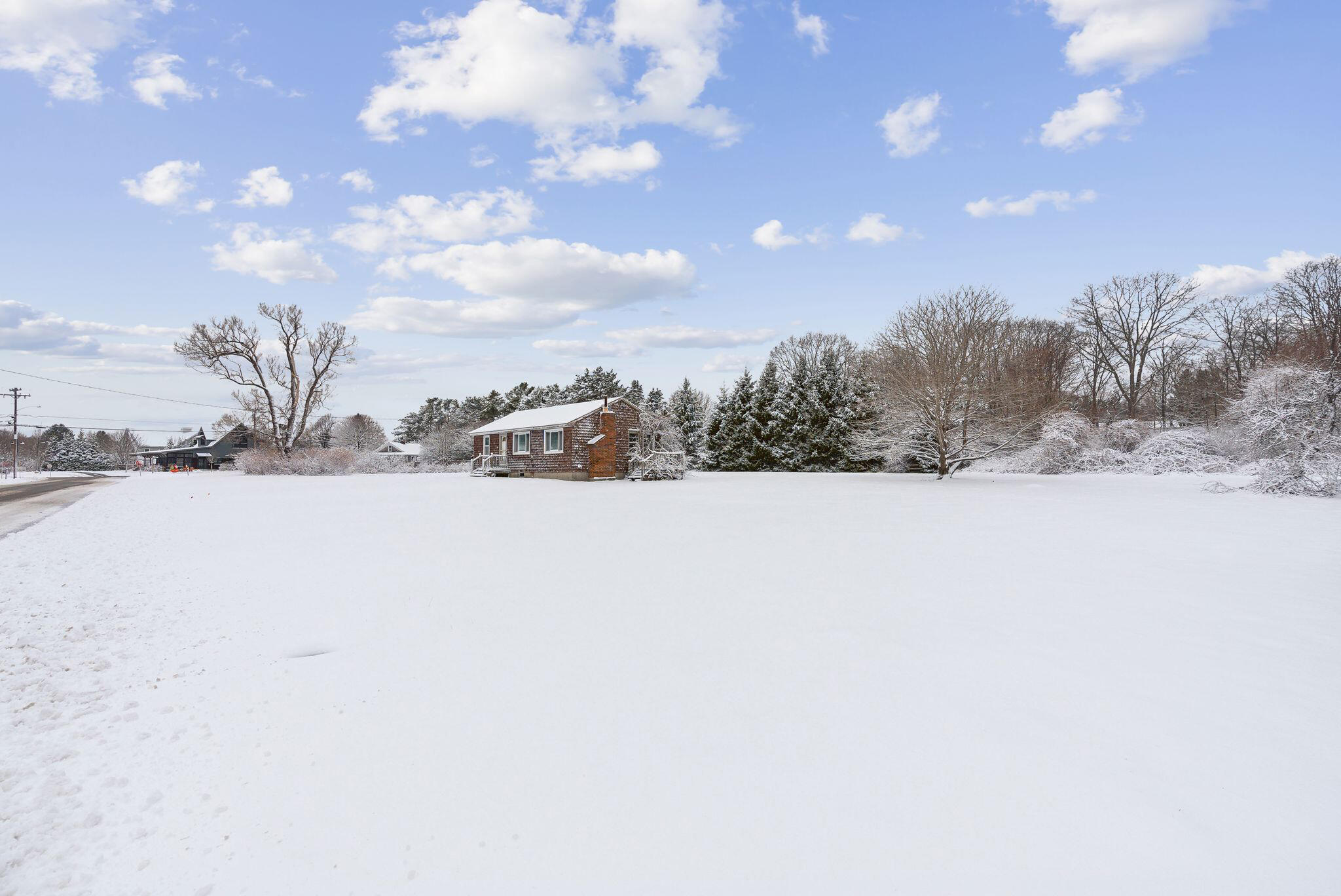 4 Broad Cove Road