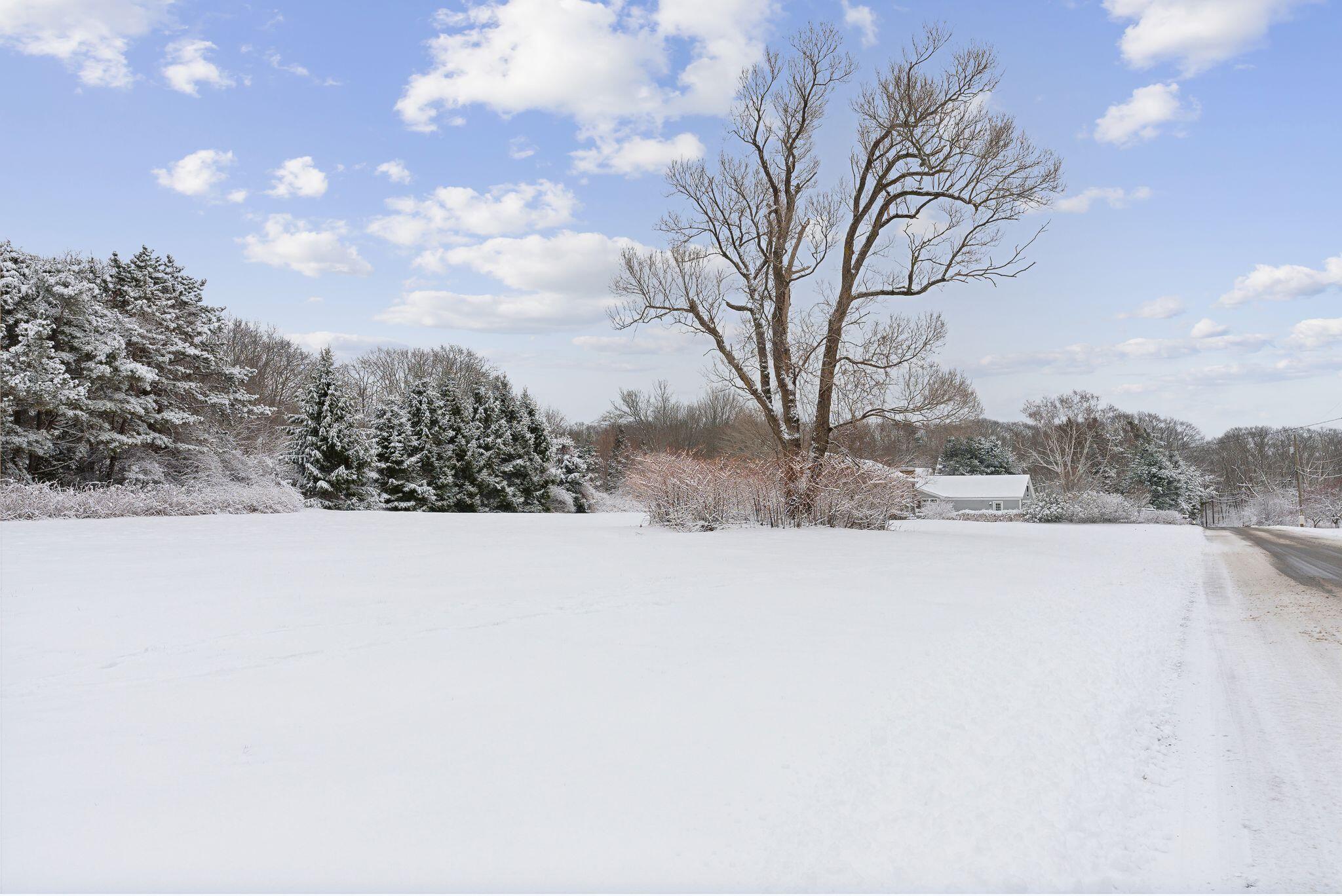 4 Broad Cove Road