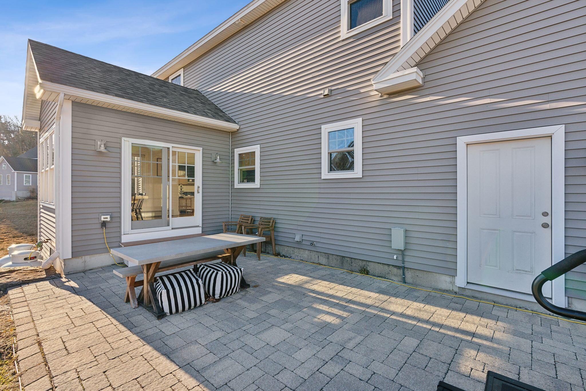 8 Garden Way