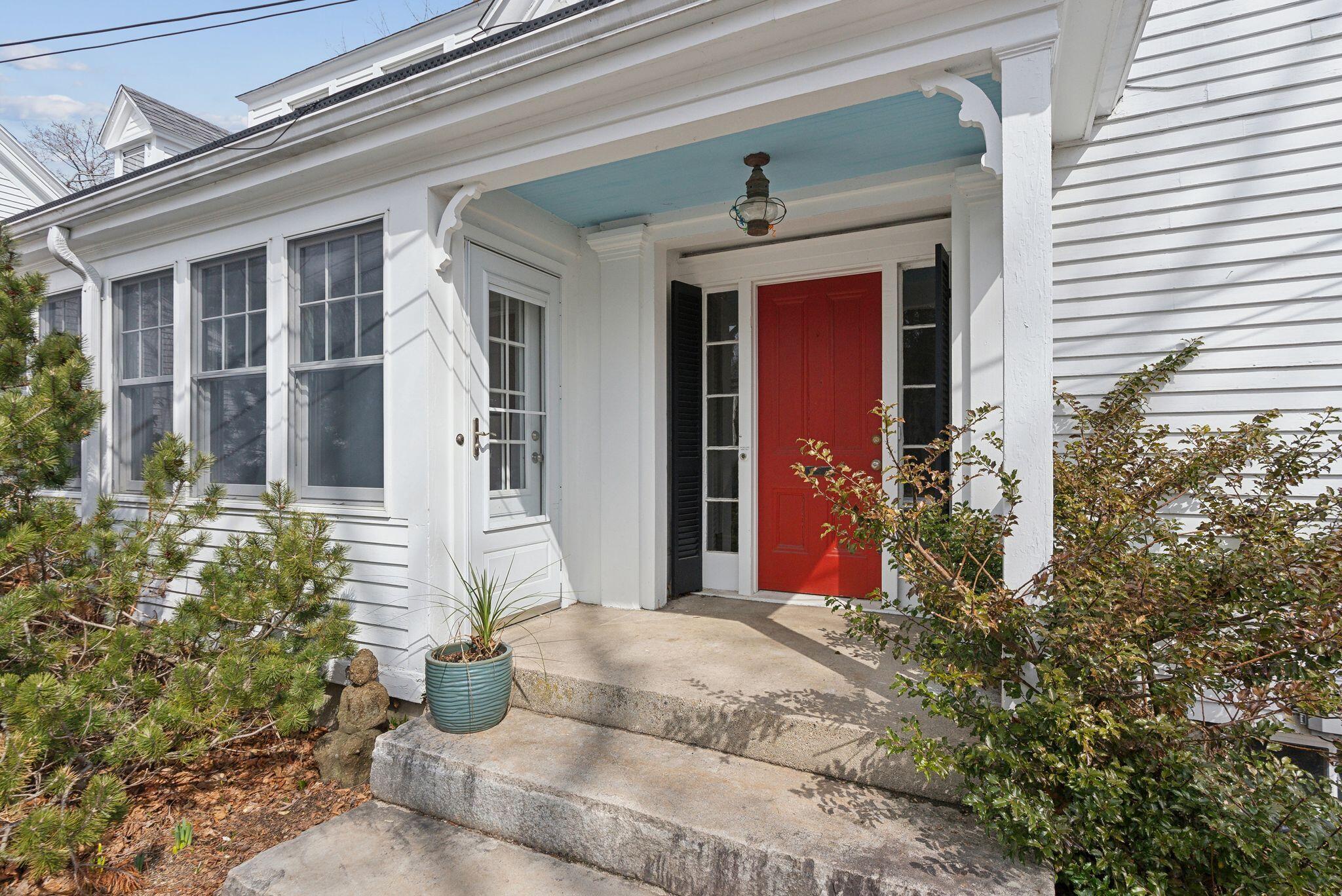 30 East Elm Street
