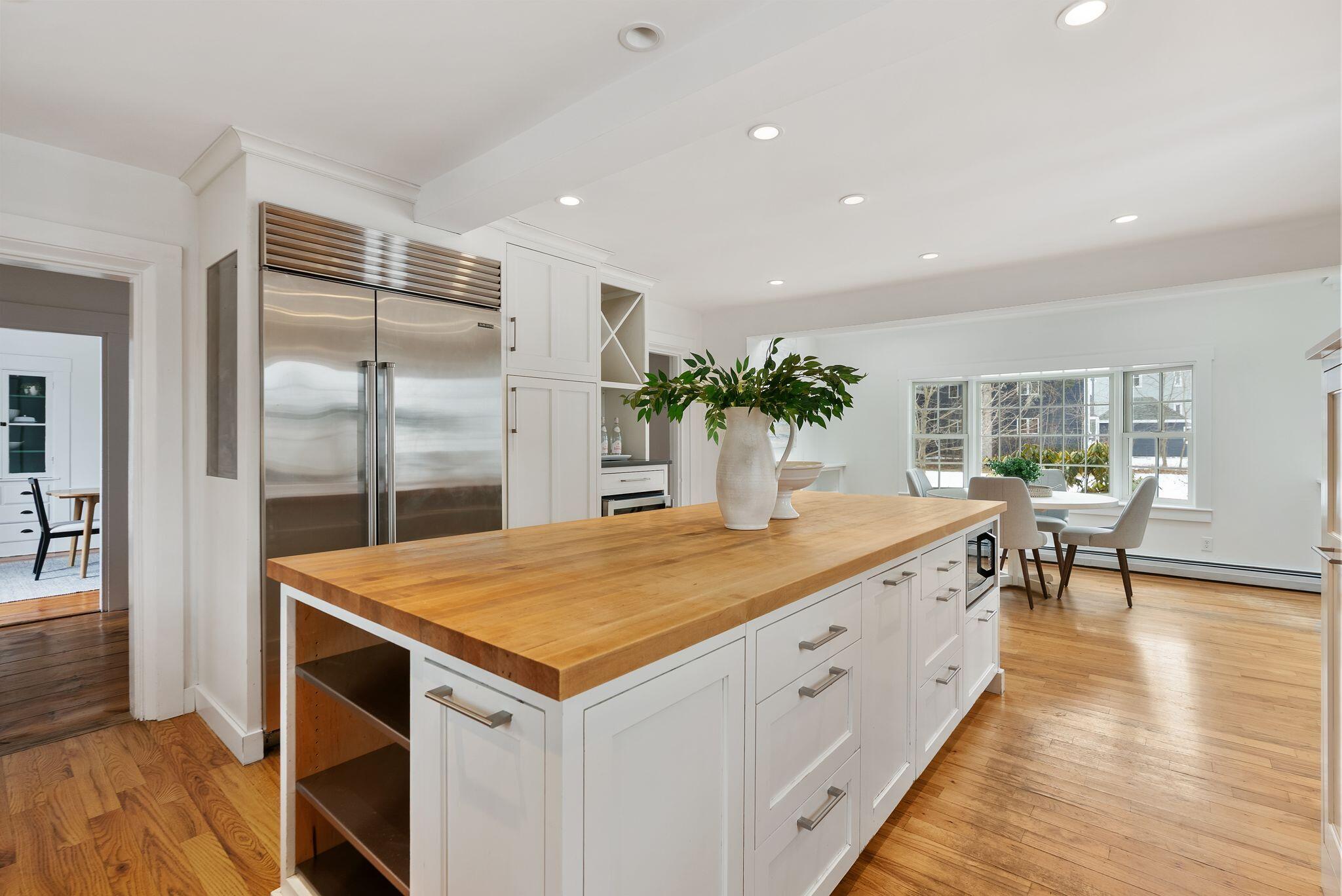 30 East Elm Street