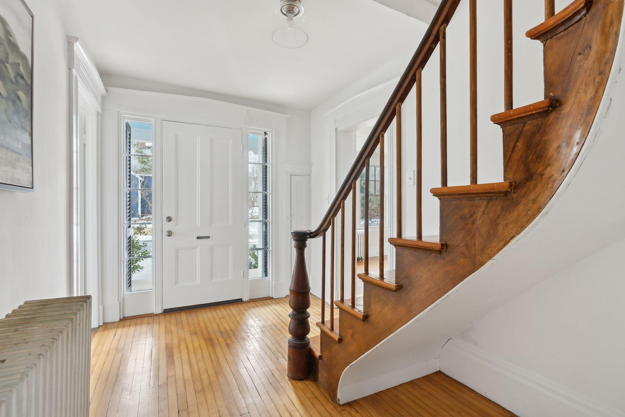 30 East Elm Street