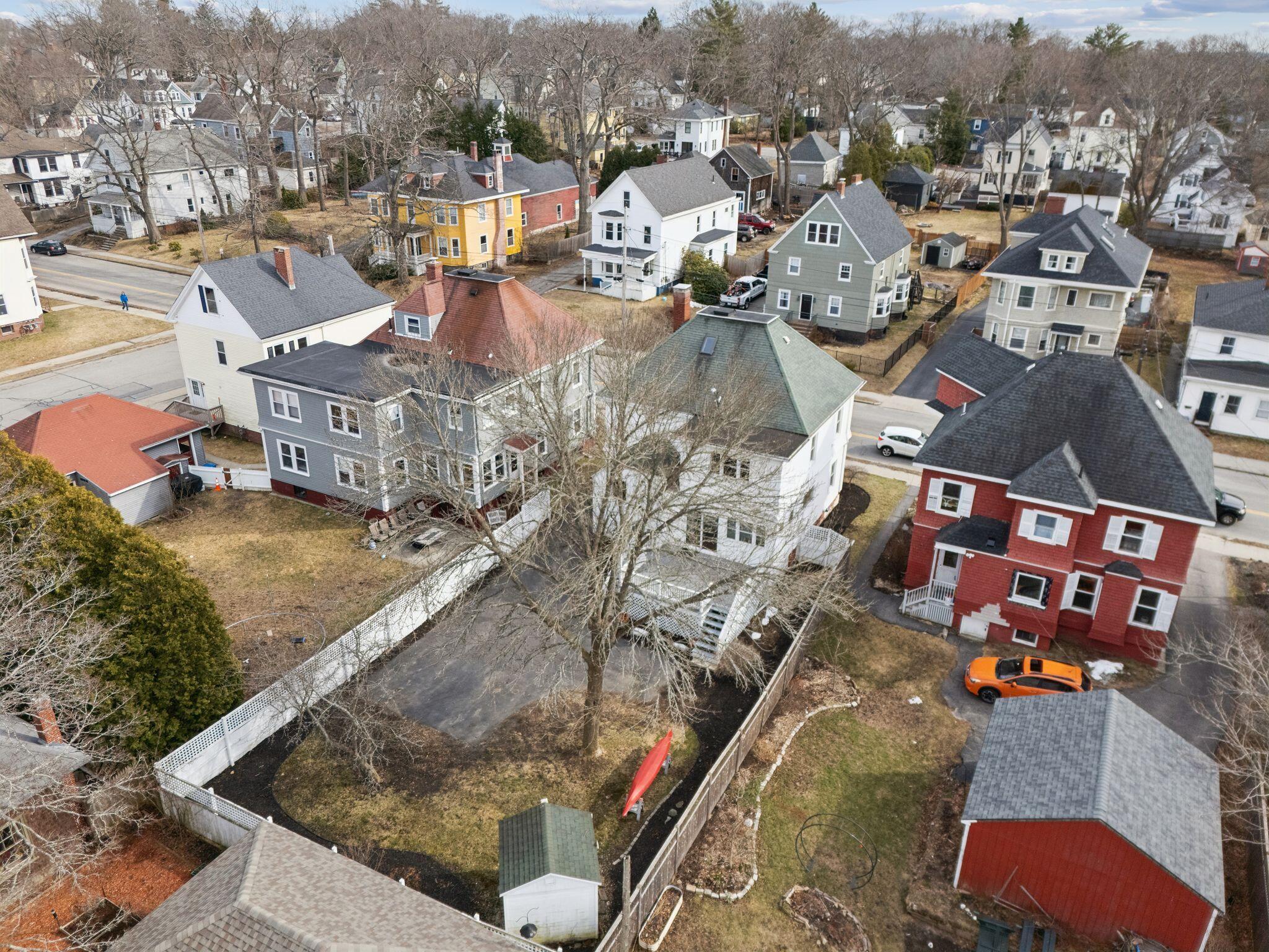 343 Woodford Street