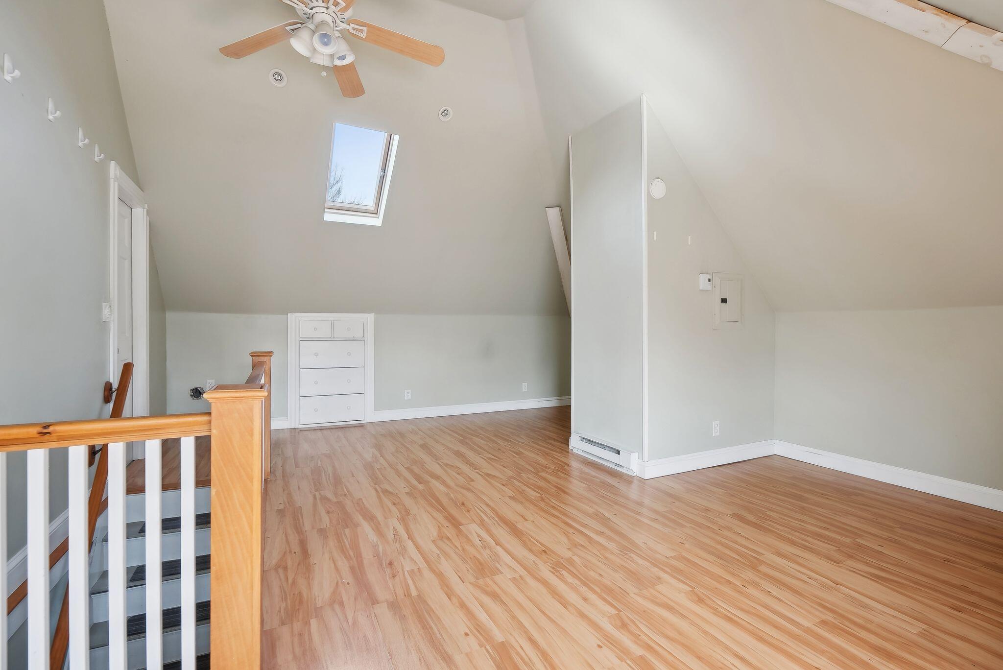 343 Woodford Street