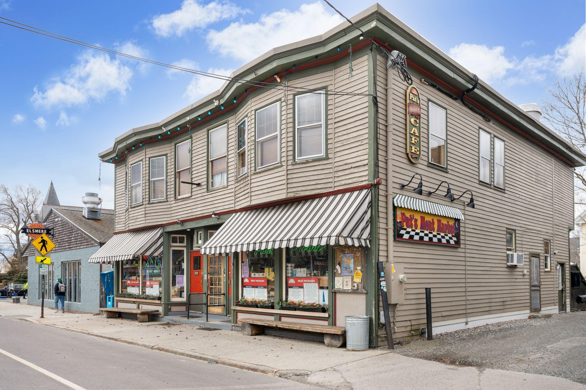 774 Forest Avenue
