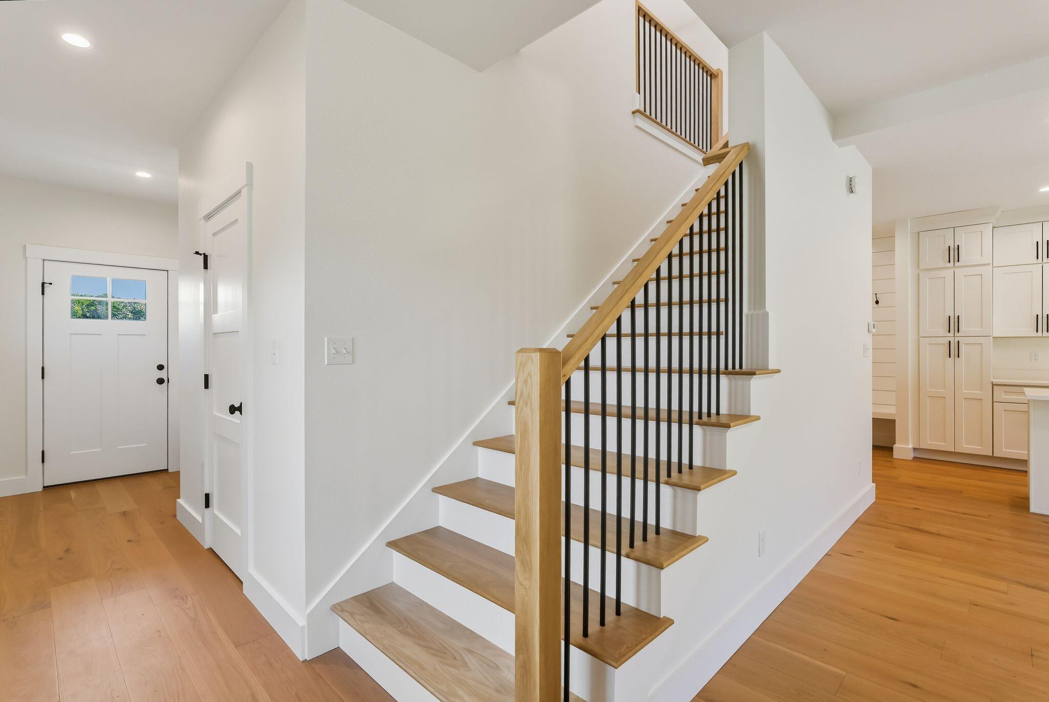 9 Feldspar Lane, 5