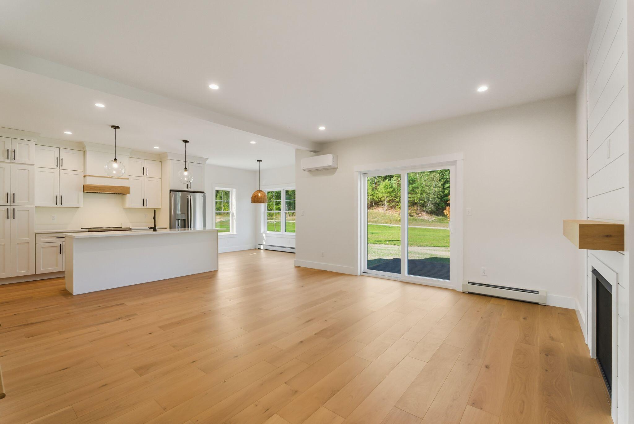 9 Feldspar Lane, 5