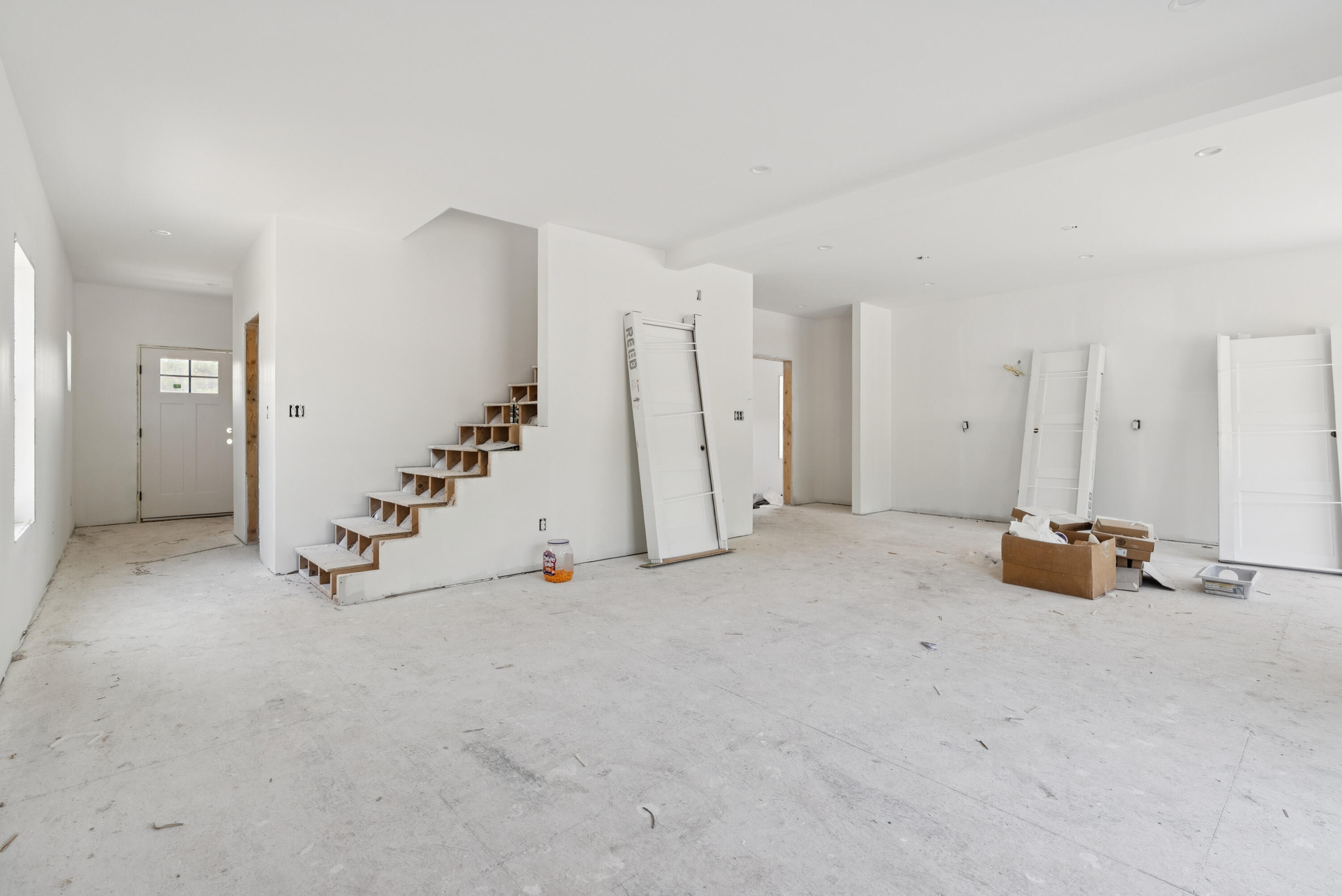 9 Feldspar Lane, 5