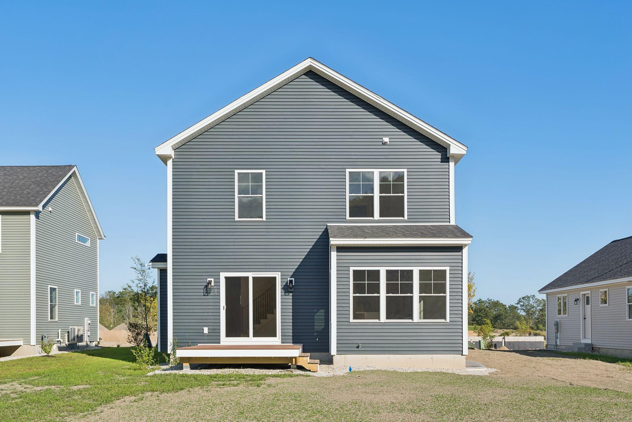 9 Feldspar Lane, 5