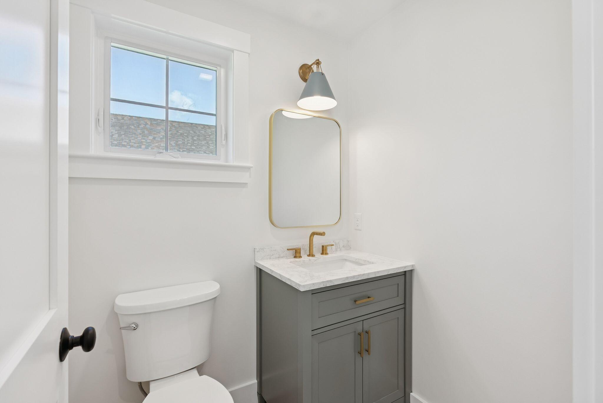 15 Feldspar Lane, 8
