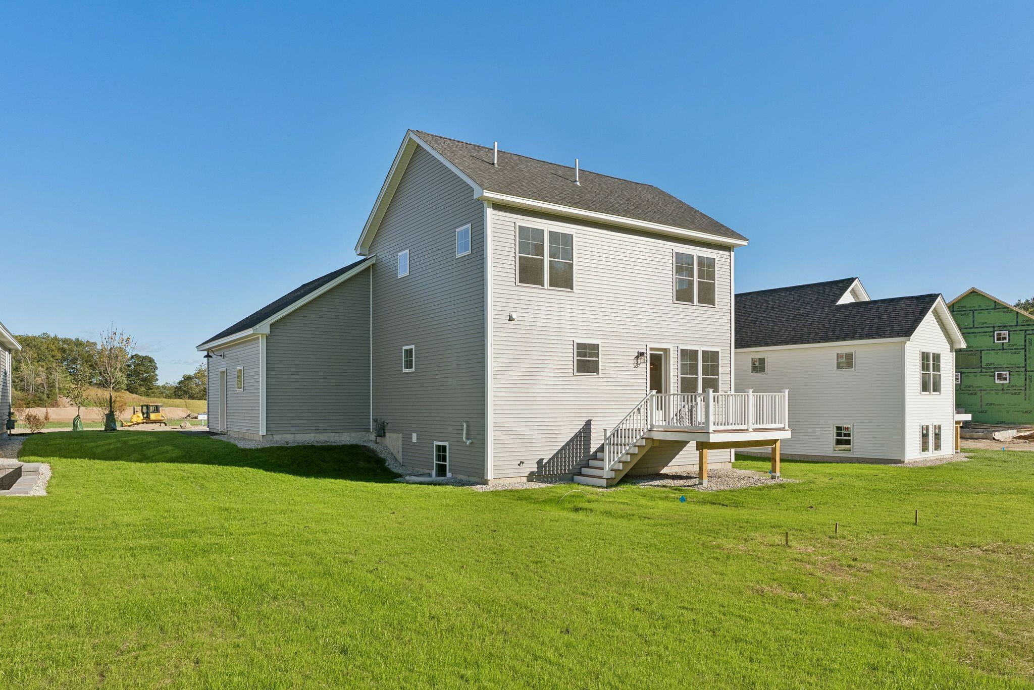 15 Feldspar Lane, 8