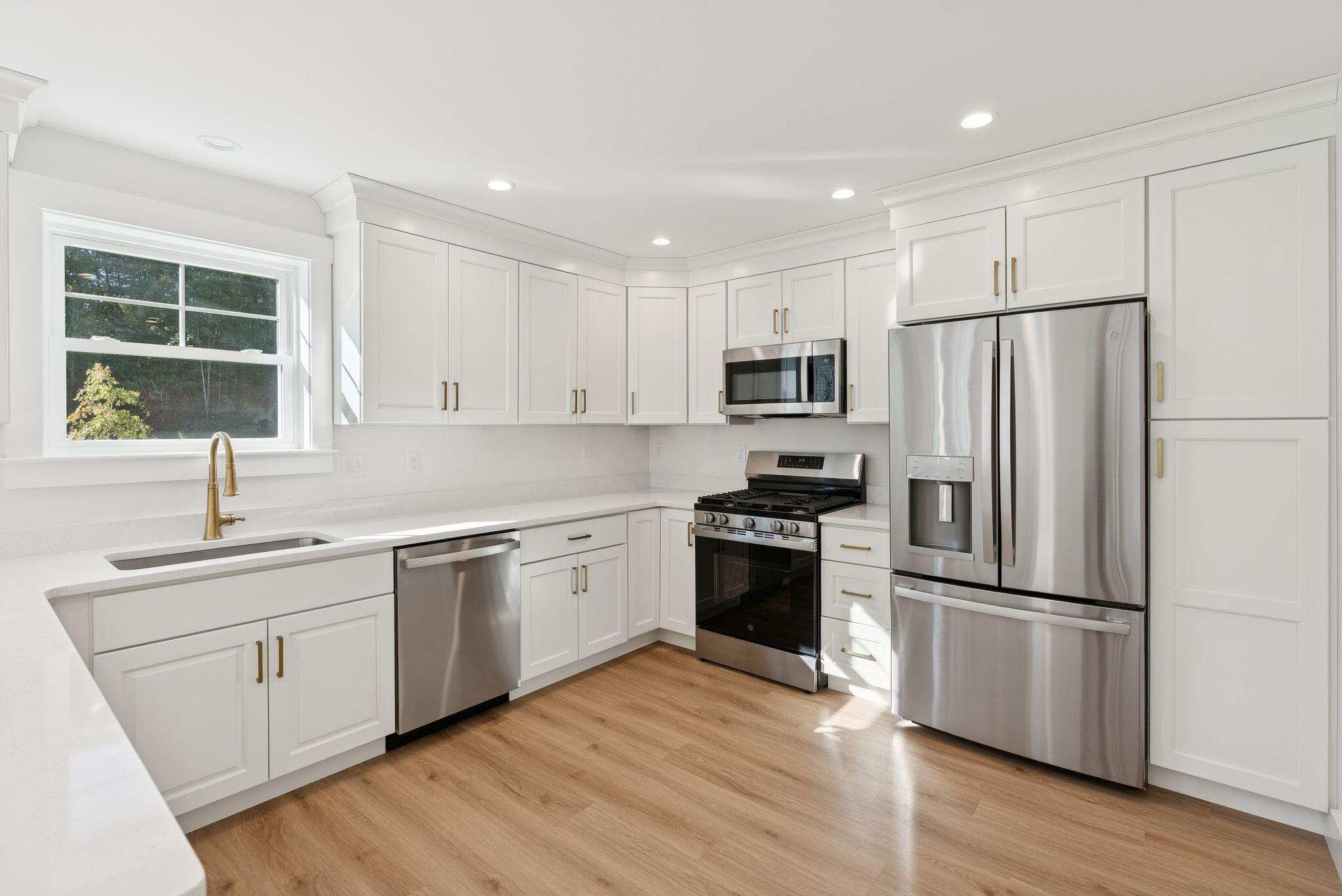 15 Feldspar Lane, 8