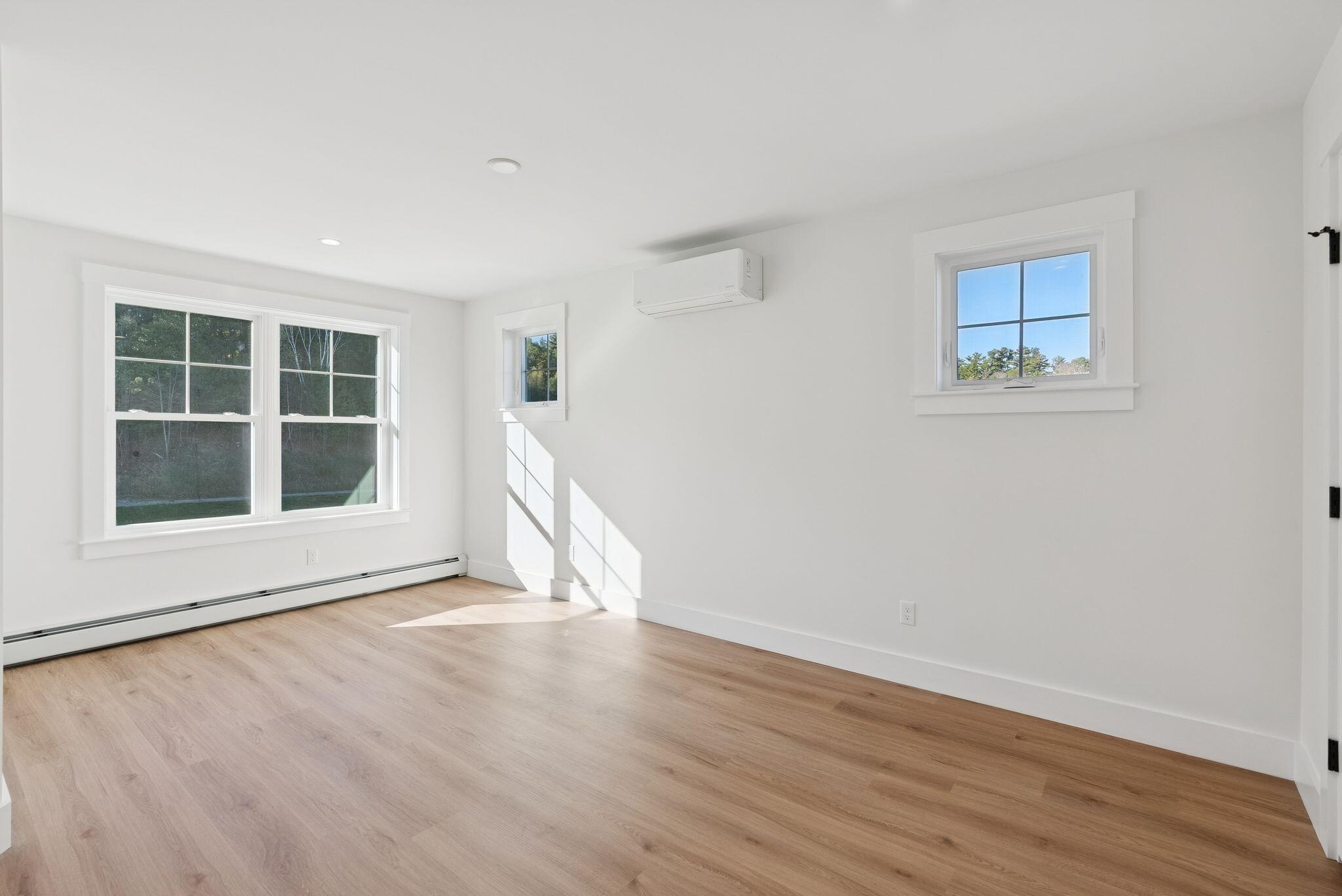 15 Feldspar Lane, 8