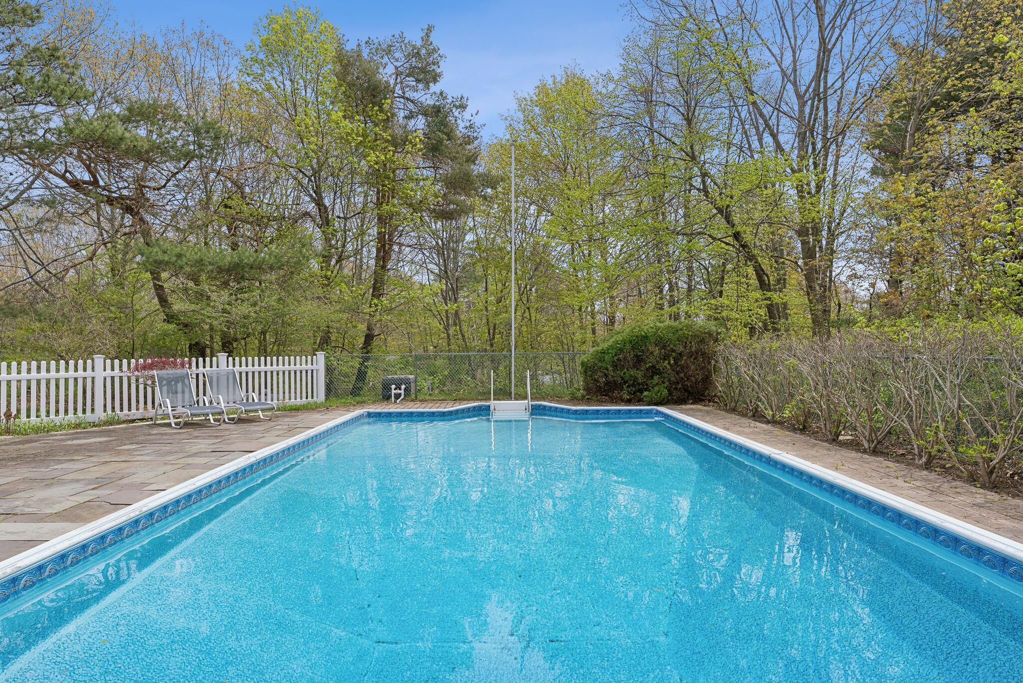 124 Old Ocean House Road