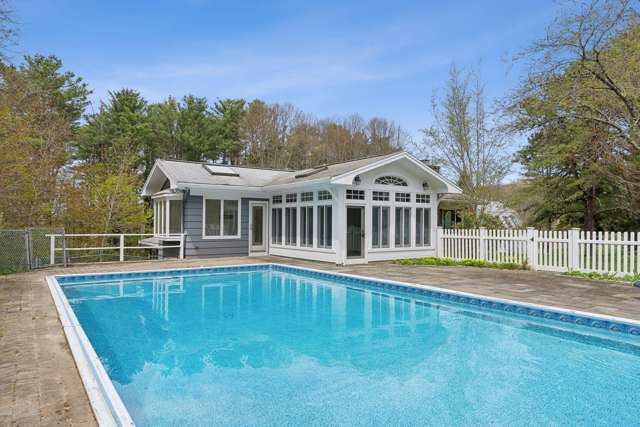 124 Old Ocean House Road